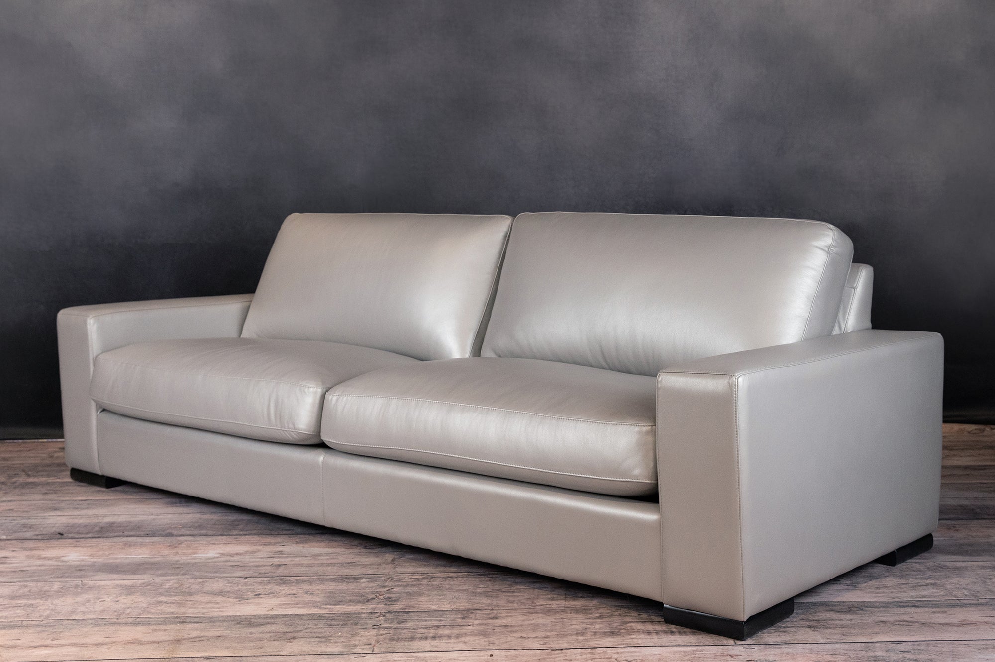 STOCKHOLM LEATHER SOFA