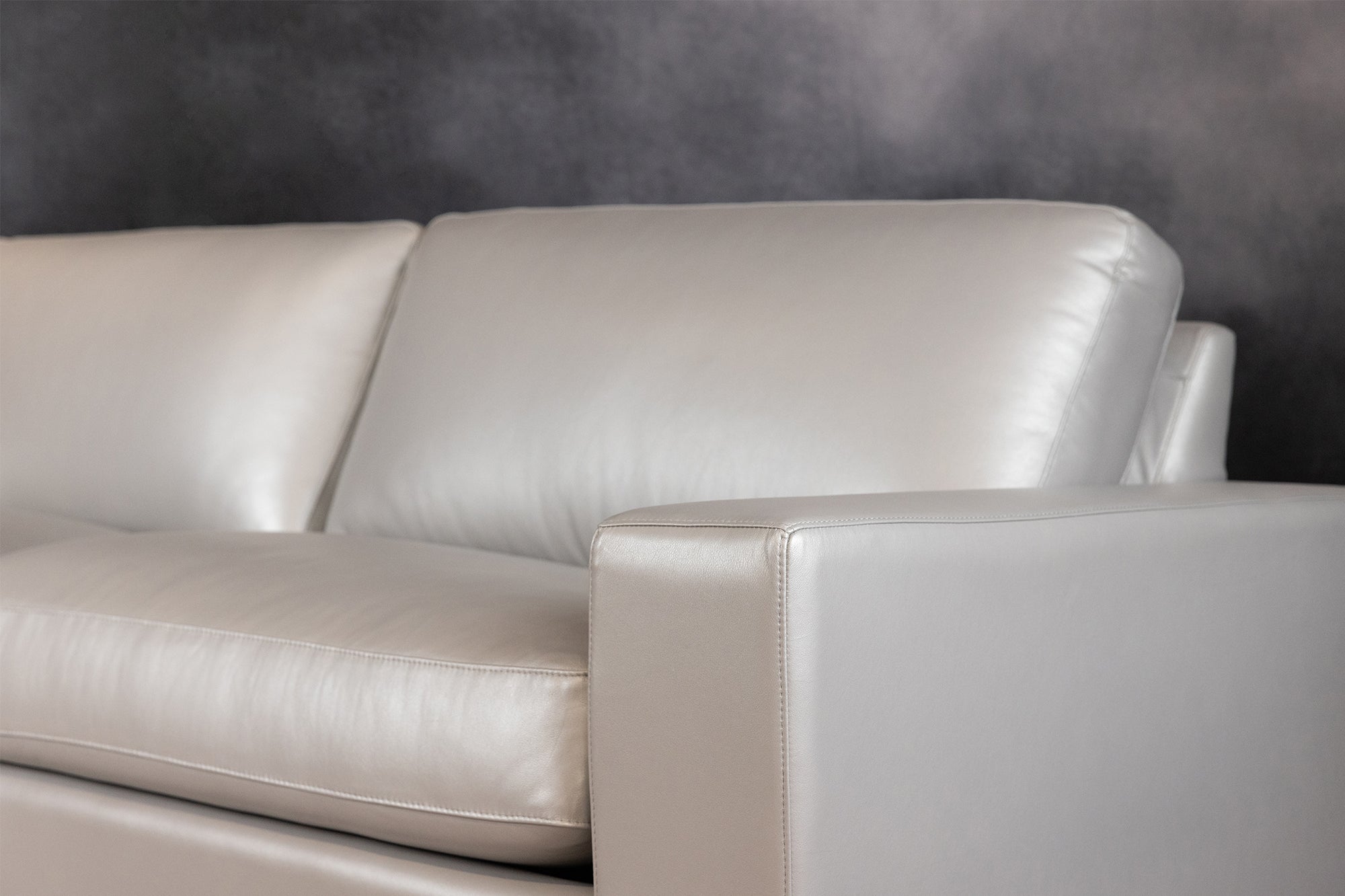 STOCKHOLM LEATHER SOFA