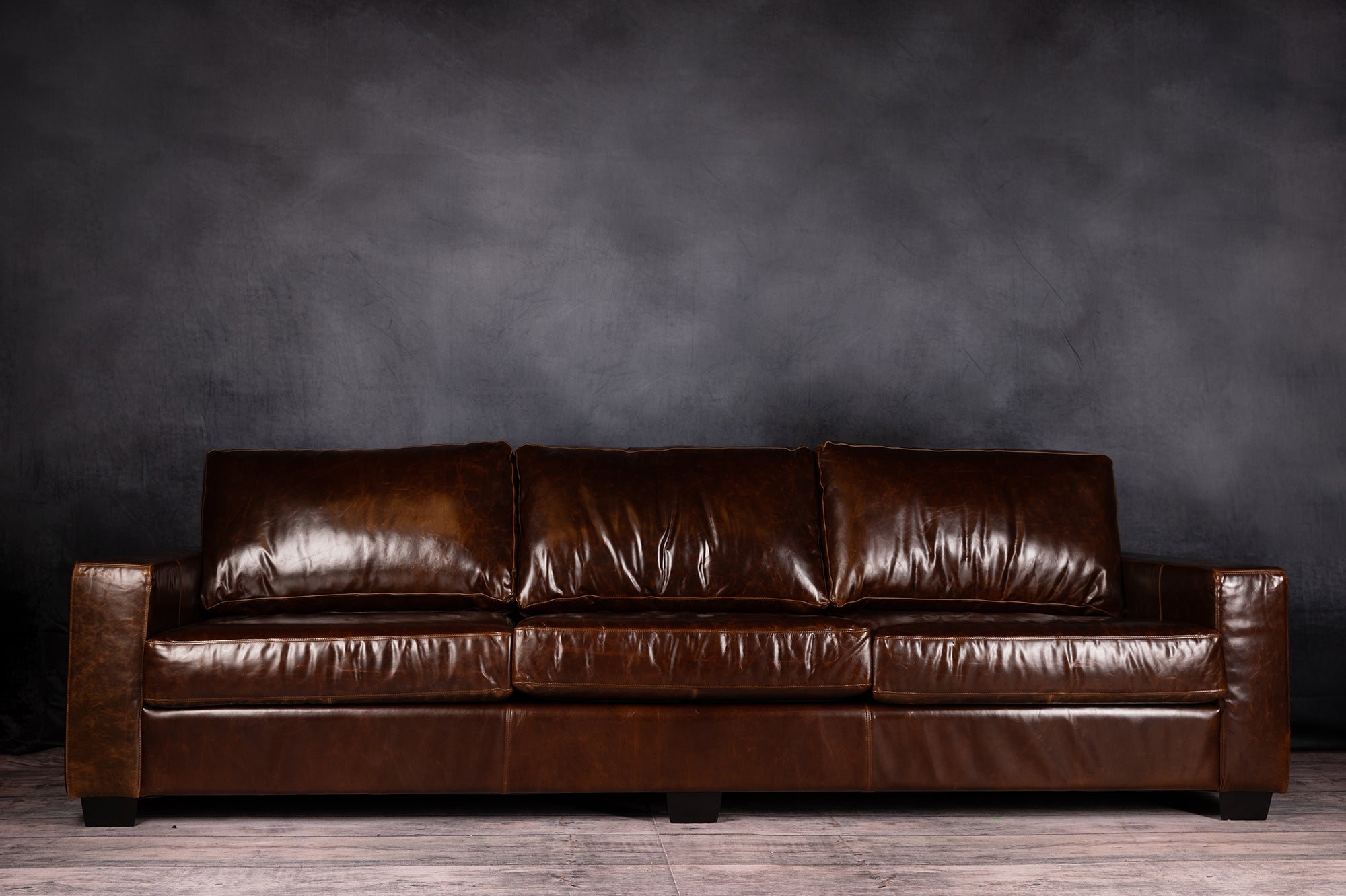 METROPOLIS LEATHER SOFA