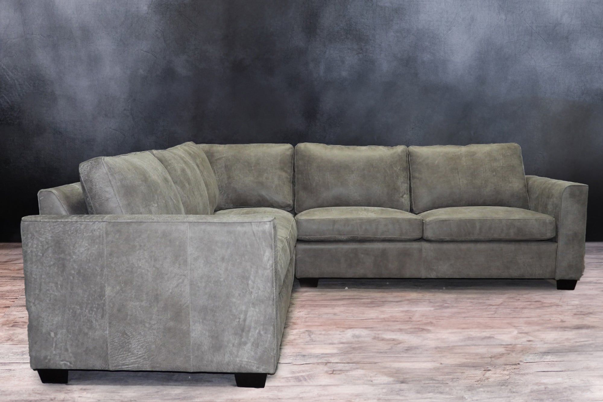 LEATHER SECTIONAL