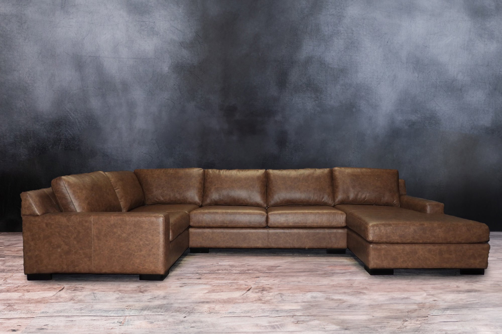 LEATHER SECTIONAL