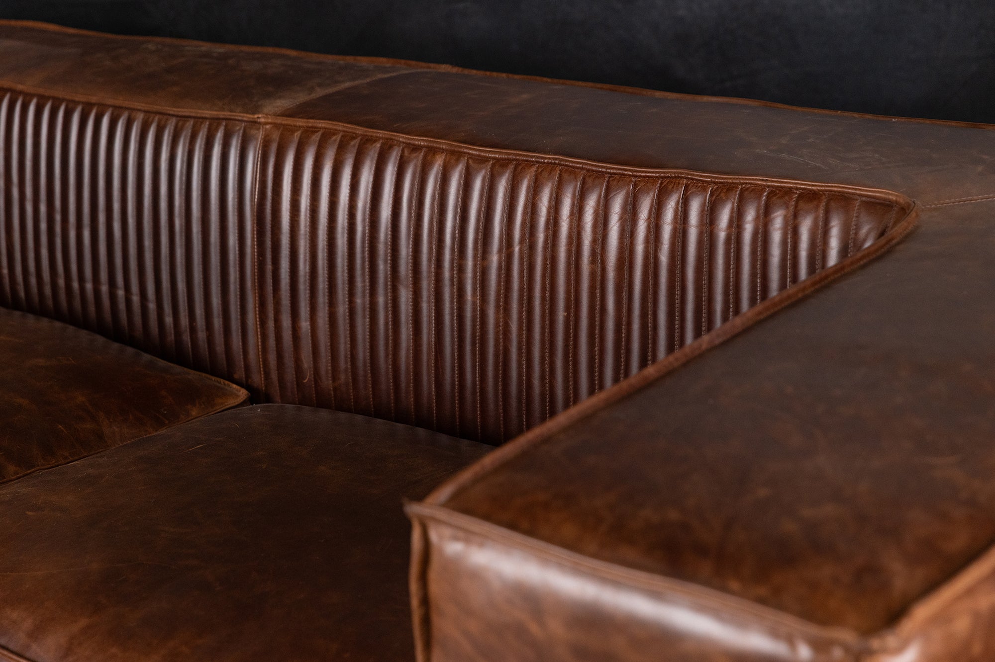 LEATHER SOFA 