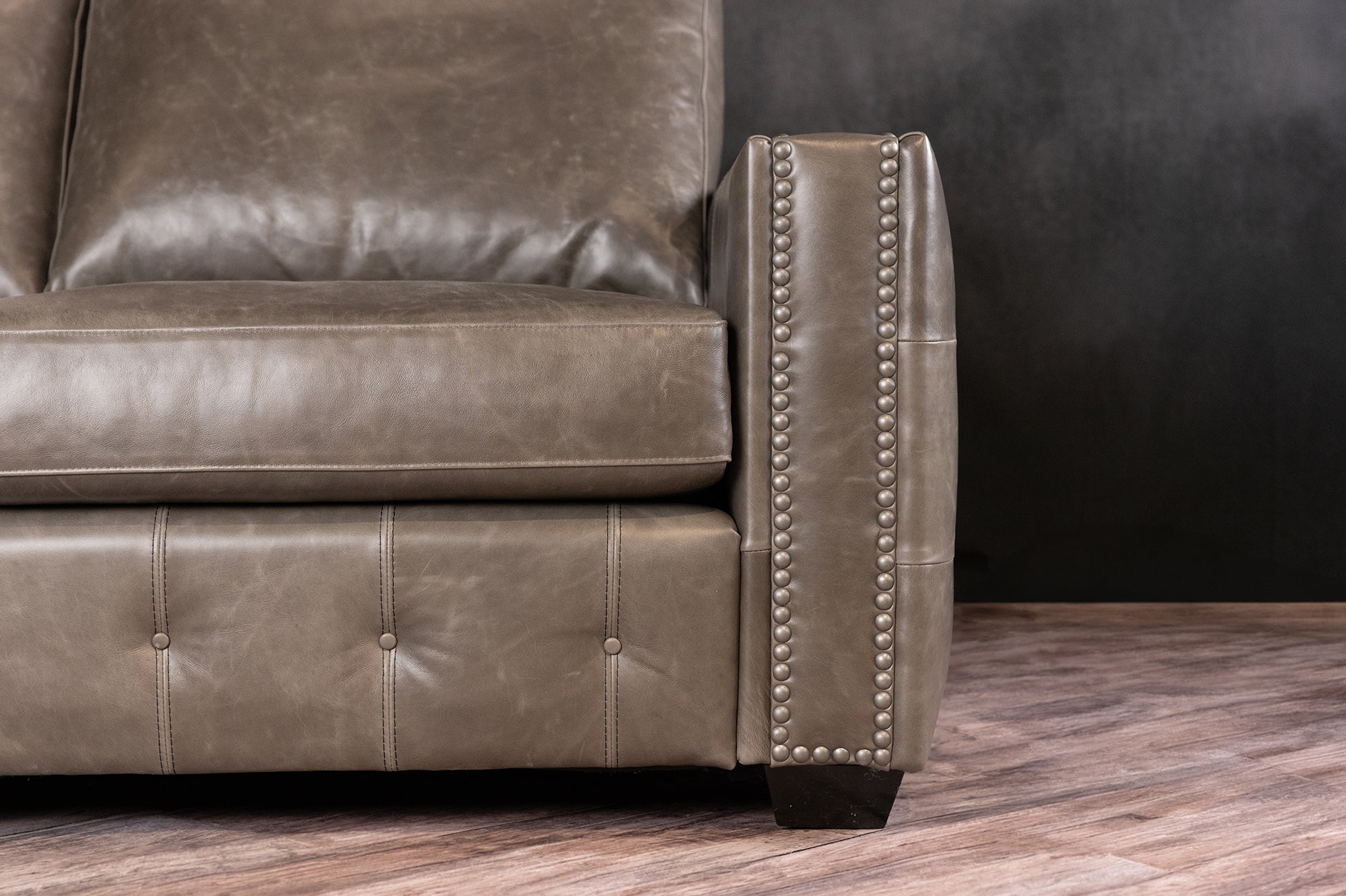 WELLINGTON LEATHER SOFA