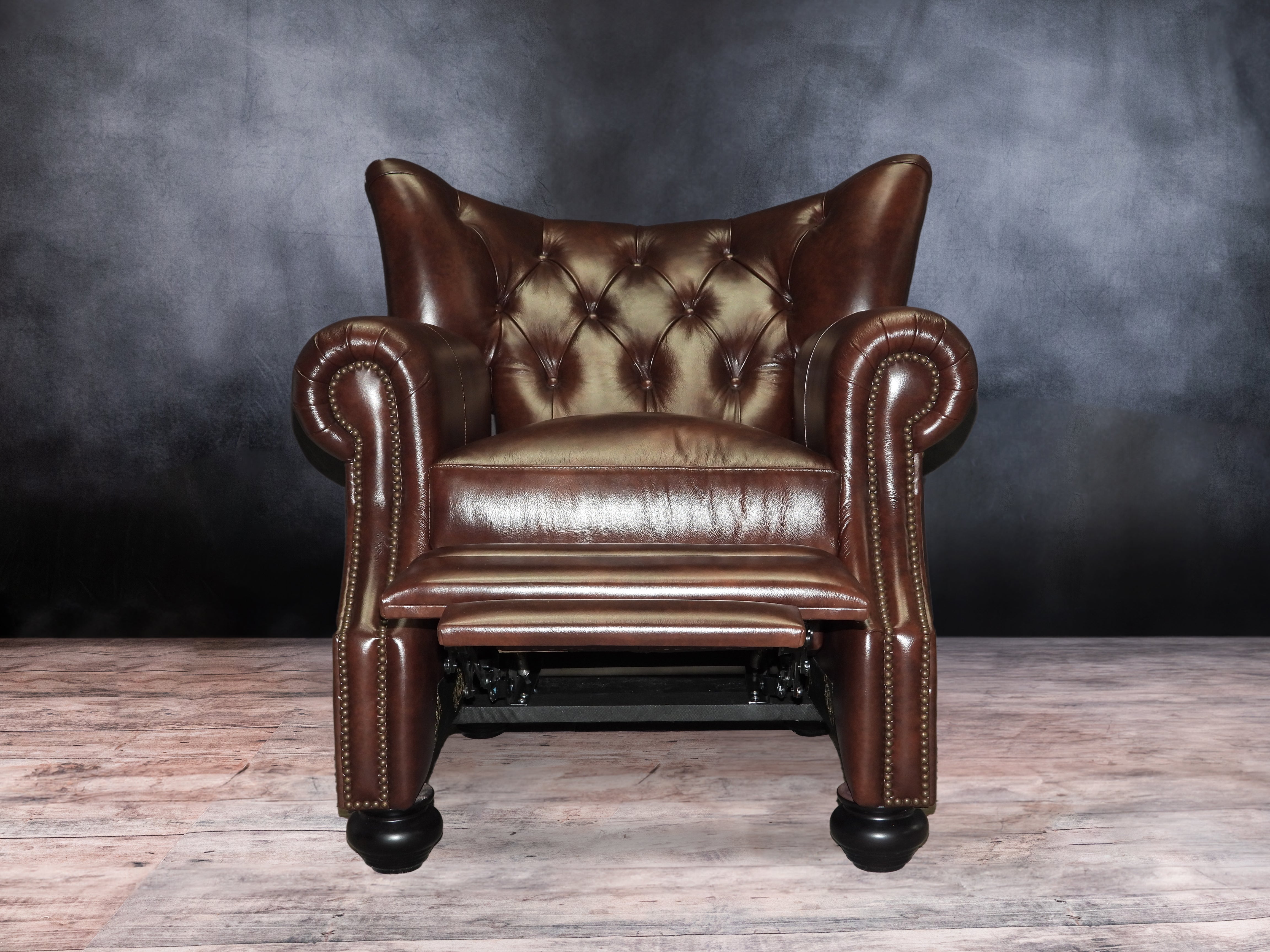 AFICIONADO LEATHER RECLINER CHAIR