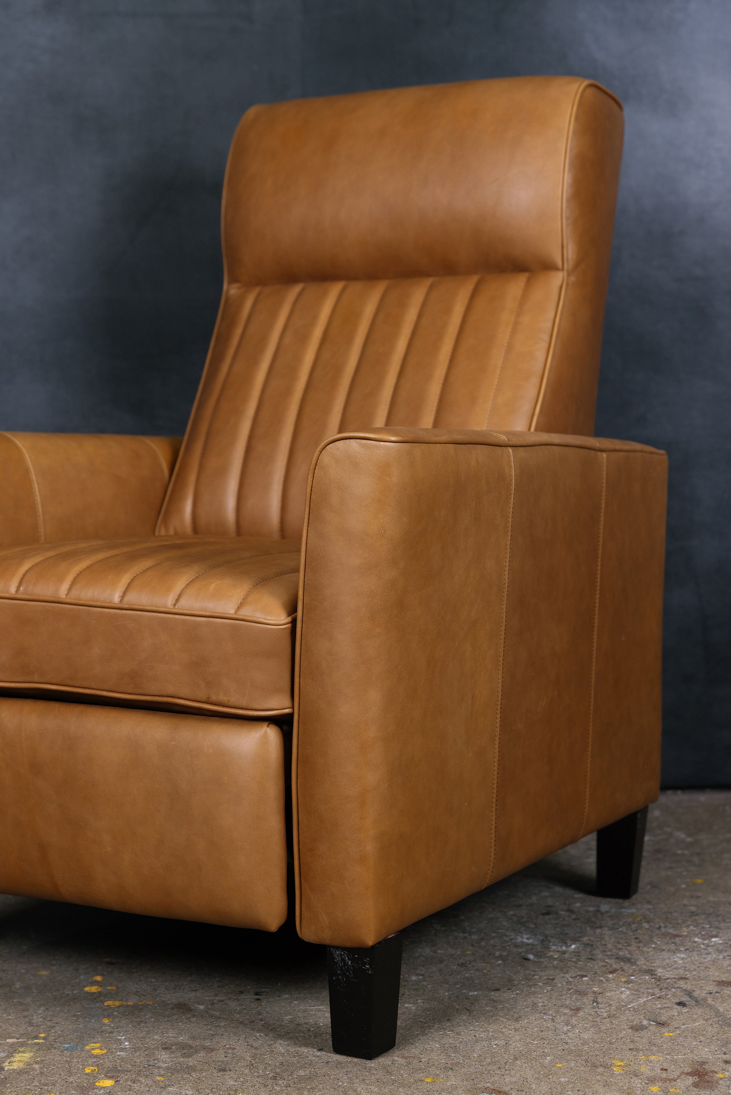 FAUTEUIL INCLINABLE JAMISON À OREILLES