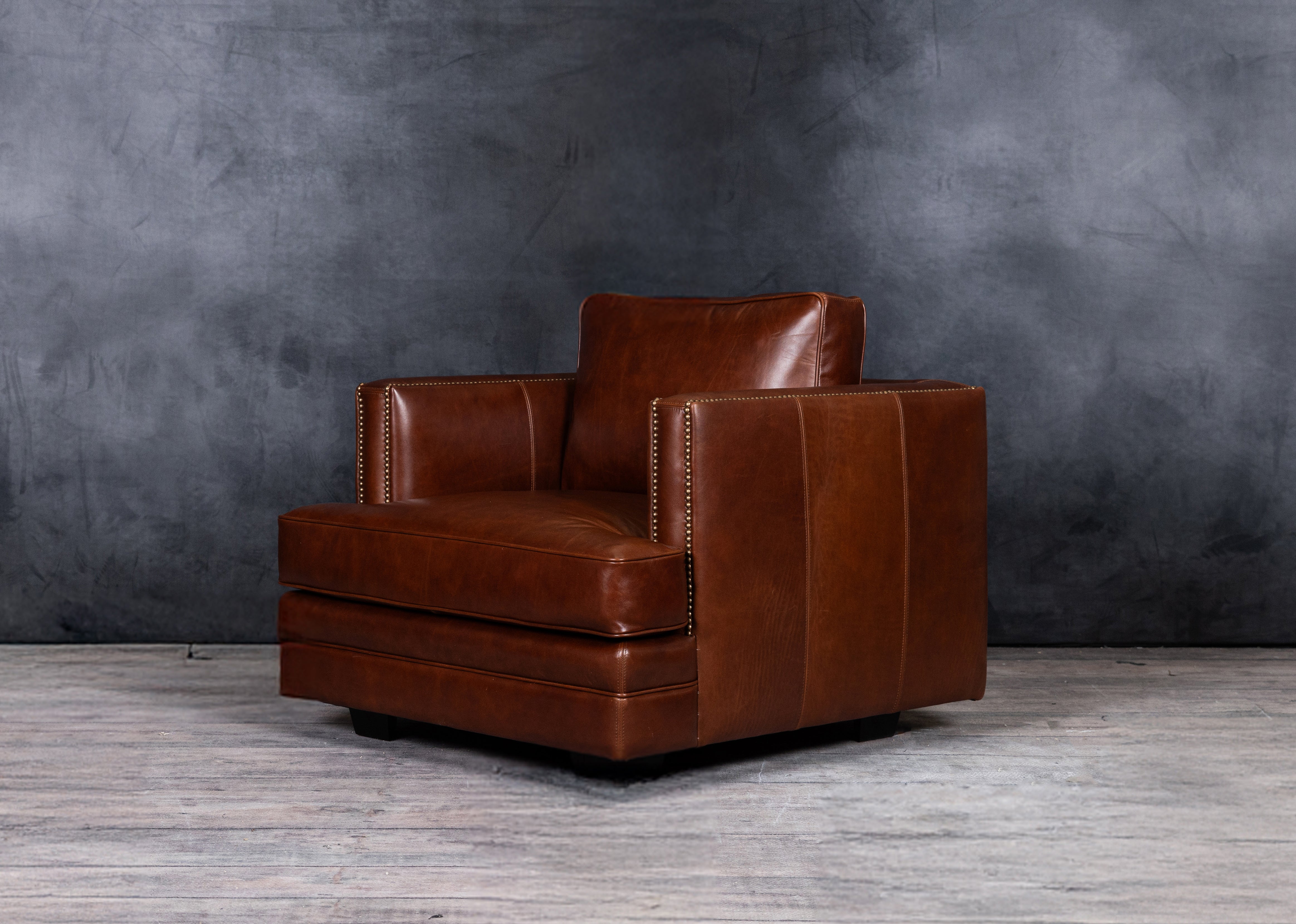 ARLINGTON LEATHER CHAIR