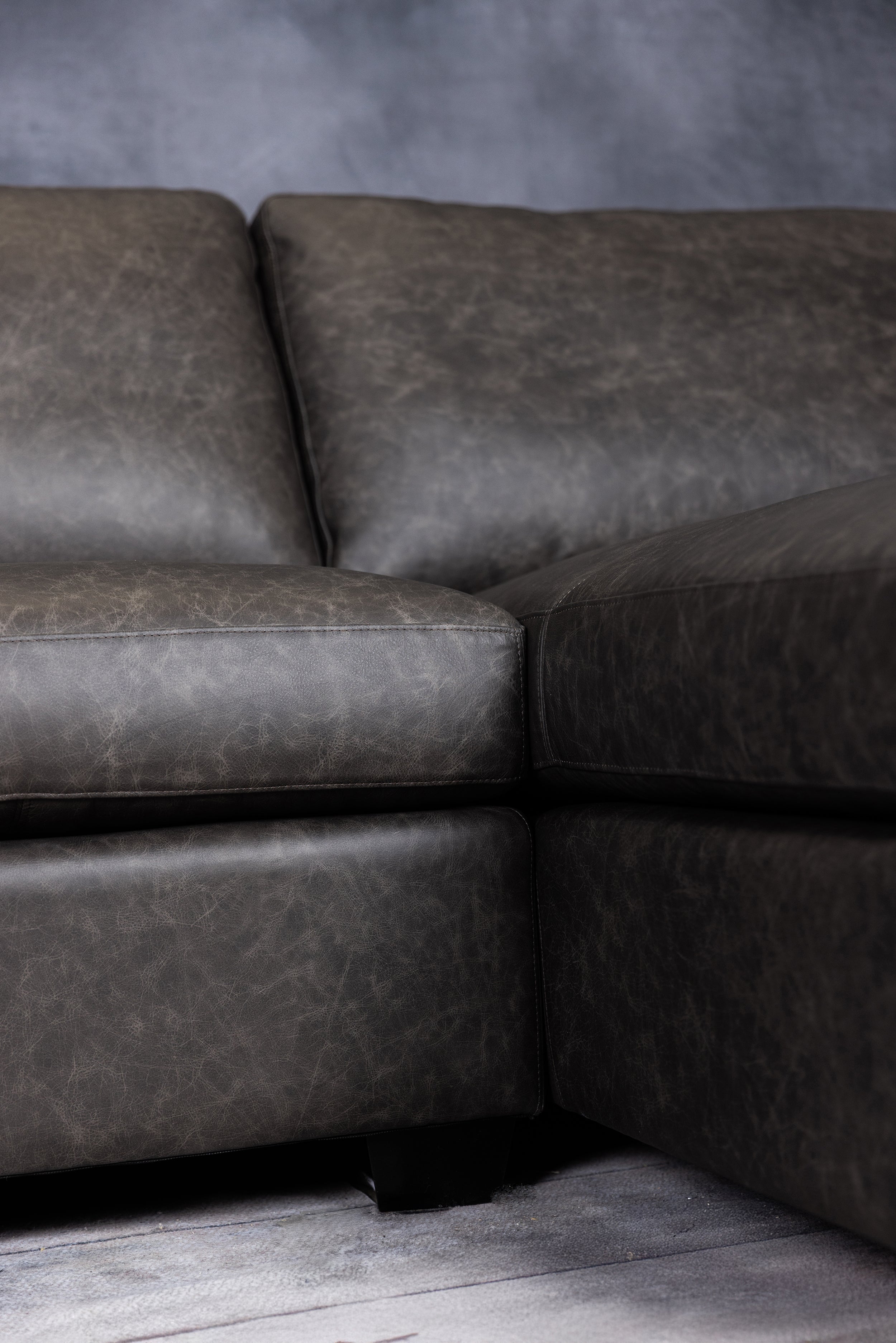 MAXELL SECTIONAL U SHAPE CHAISE