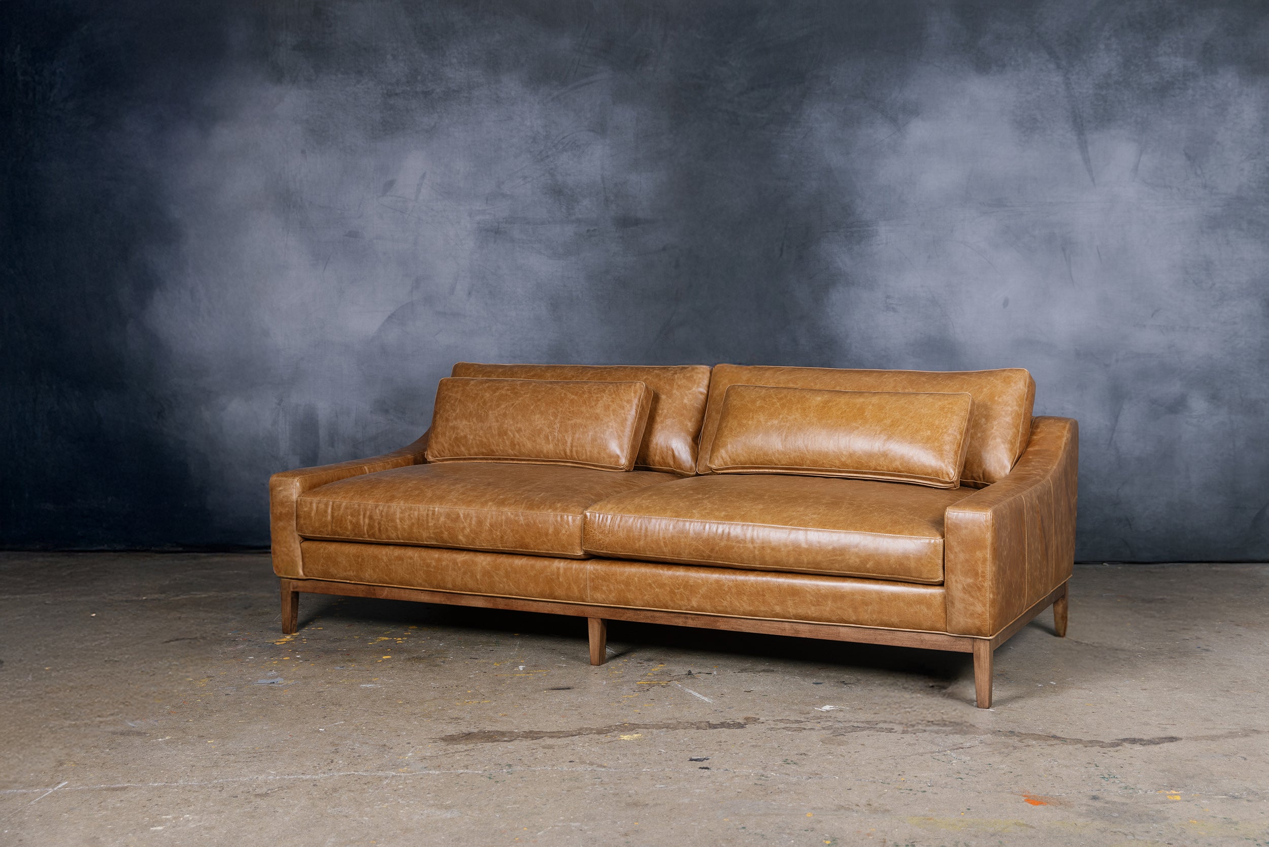 ITALIA SLOPE MODERN LEATHER SOFA