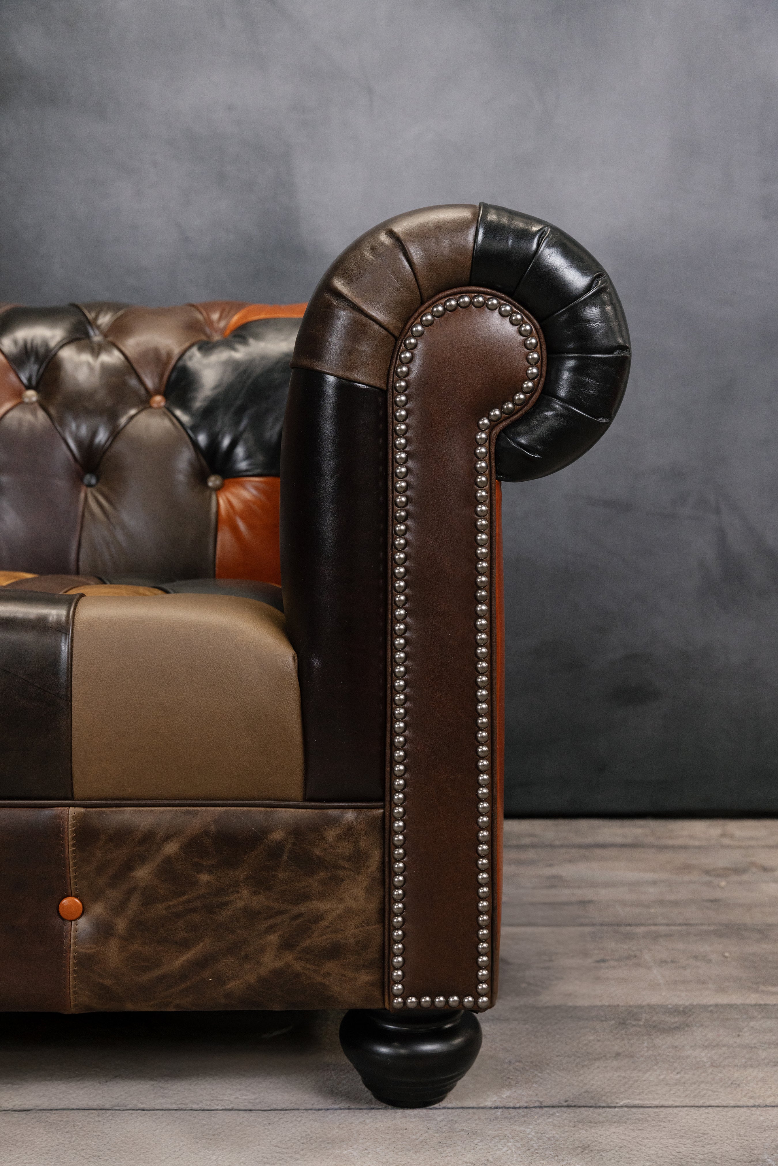 VIVALDI LEATHER SOFA