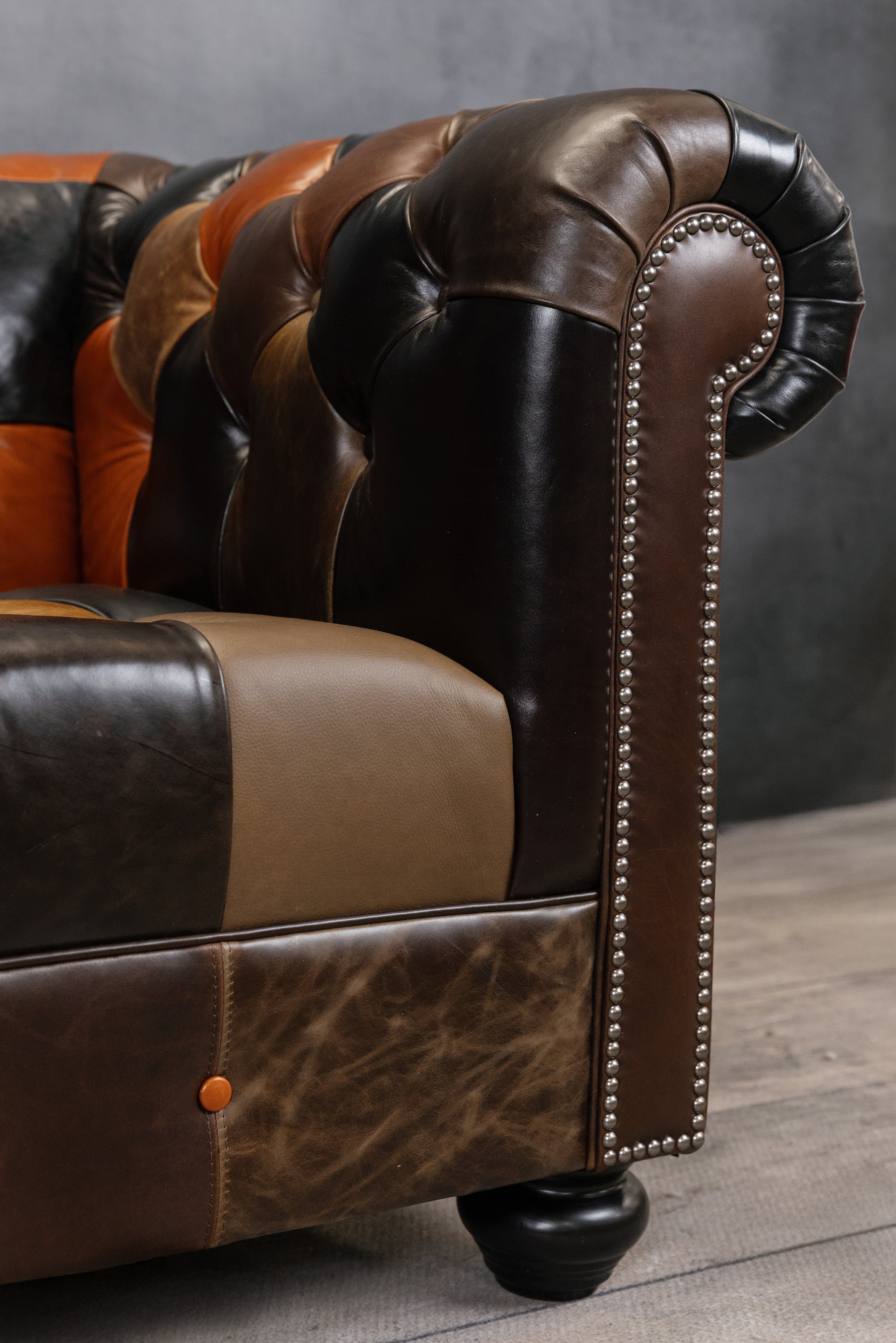 VIVALDI LEATHER SOFA