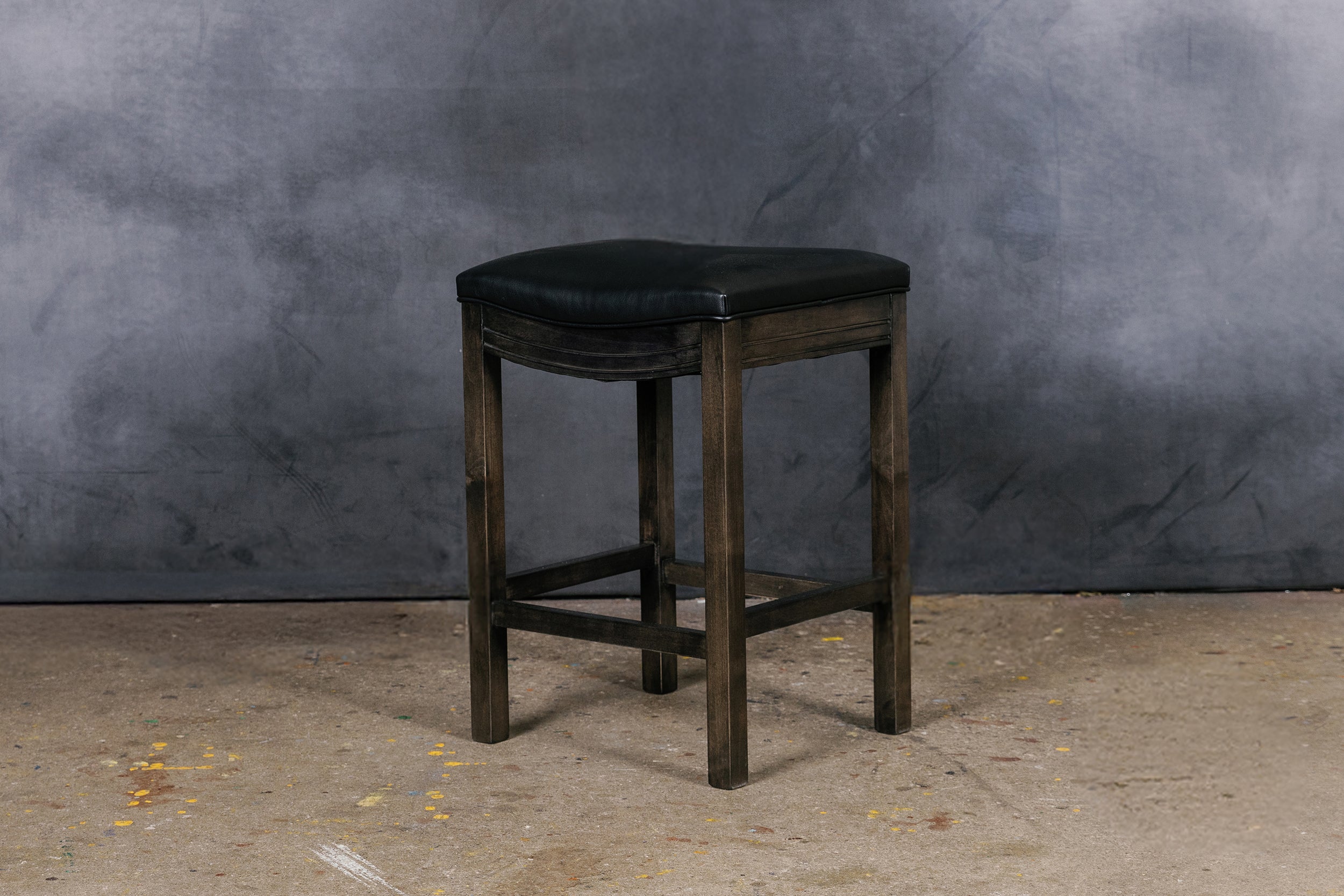 SADDLE BAR  STOOL
