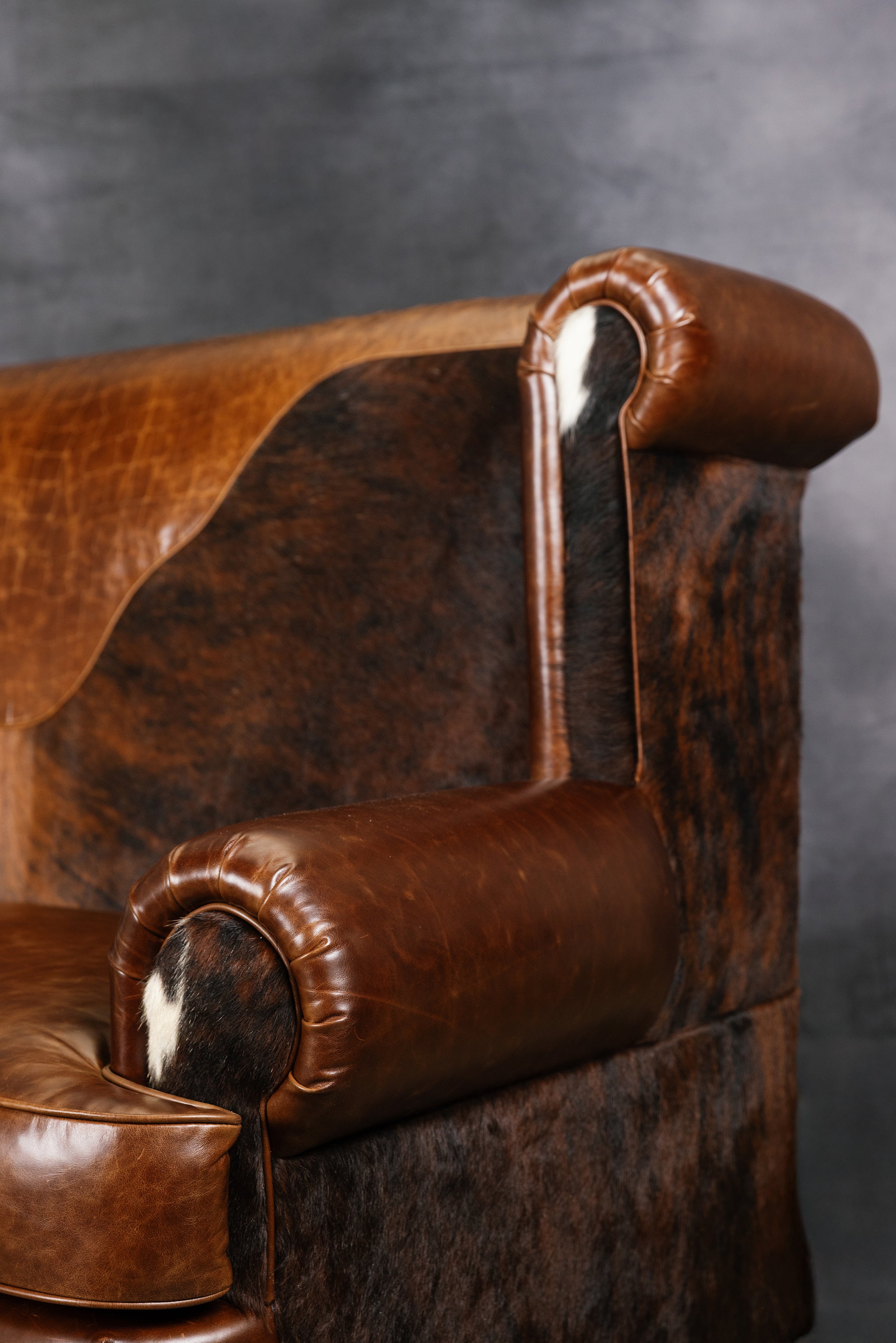 CANAPÉ EN CUIR BONAPARTE ÉDITION LIMITÉE 