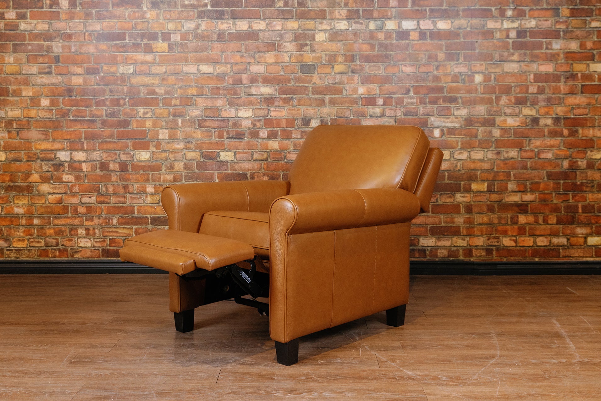 CHICAGO LEATHER POWER RECLINER FLOOR MODEL