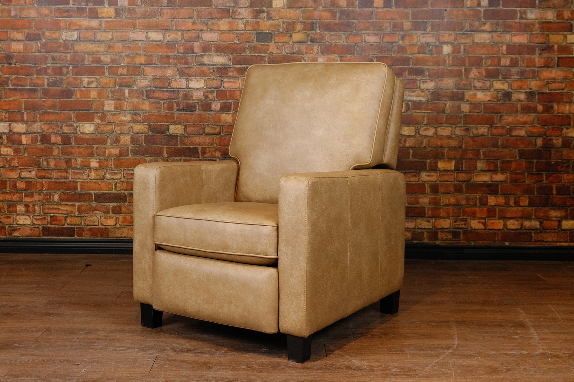 ANTONIO RECLINER CHAIR FLOOR MODEL