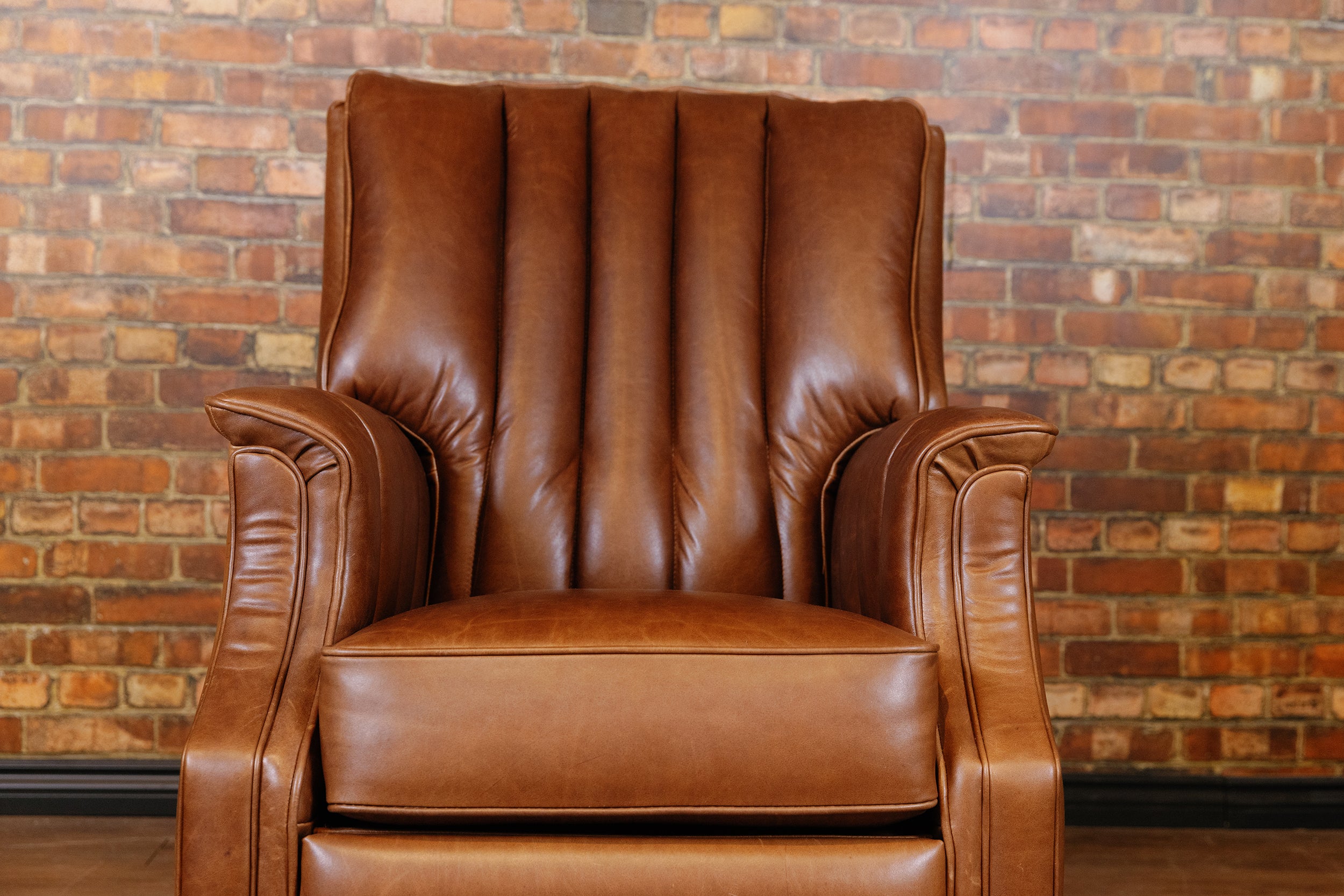 LIBRARY LEATHER RECLINER FLOOR MODEL