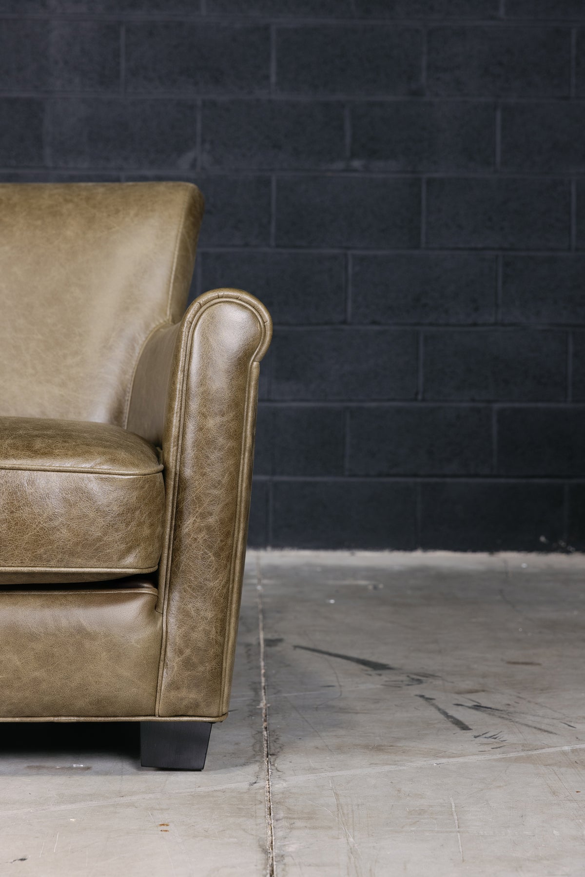 FAUTEUIL BAIGNOIRE EN CUIR BELFAST 