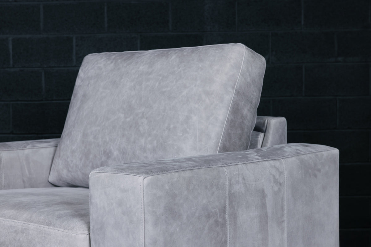 MODENA MOTION POWER LEATHER CHAIR