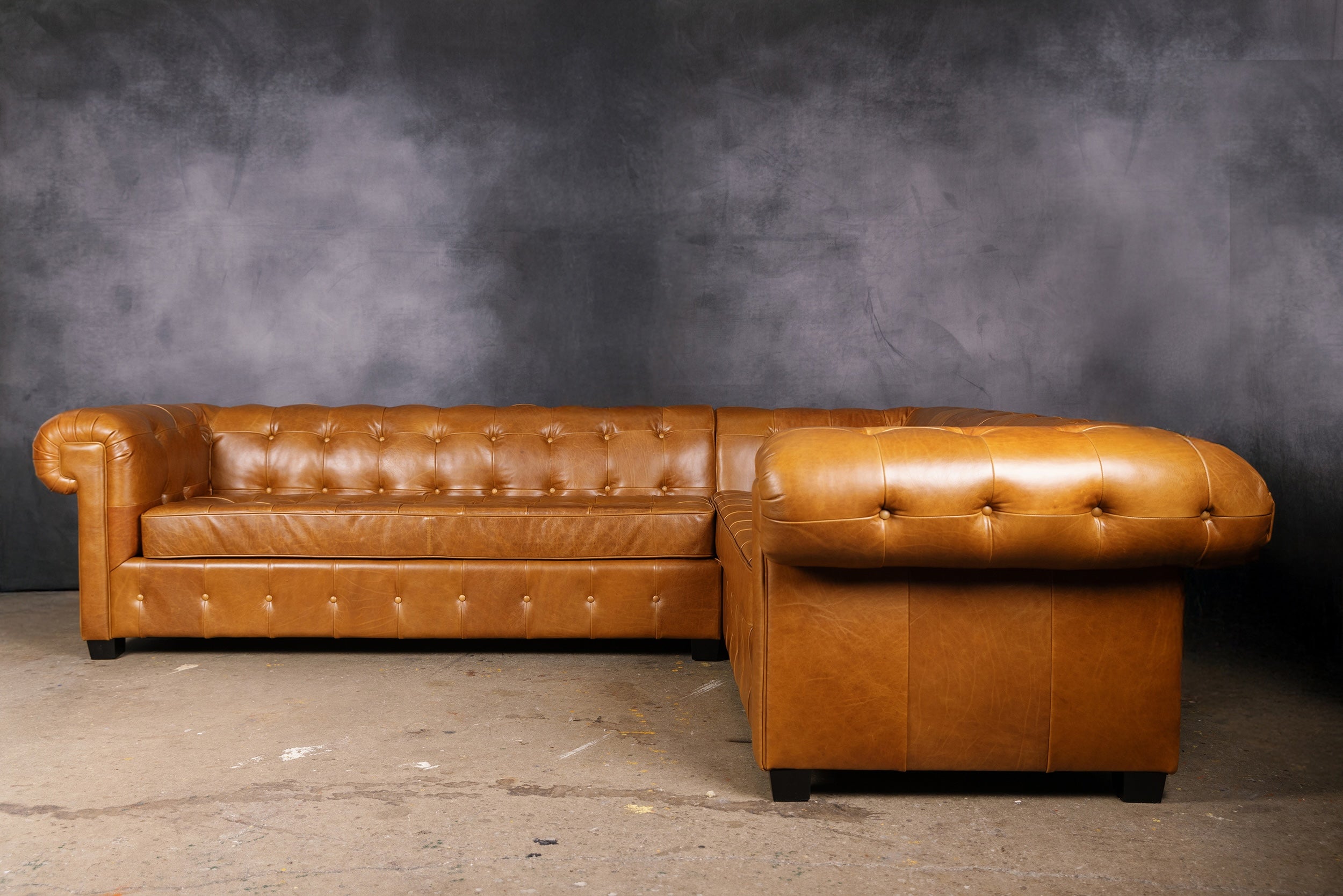 OXFORD GRAND LEATHER SECTIONAL LHF