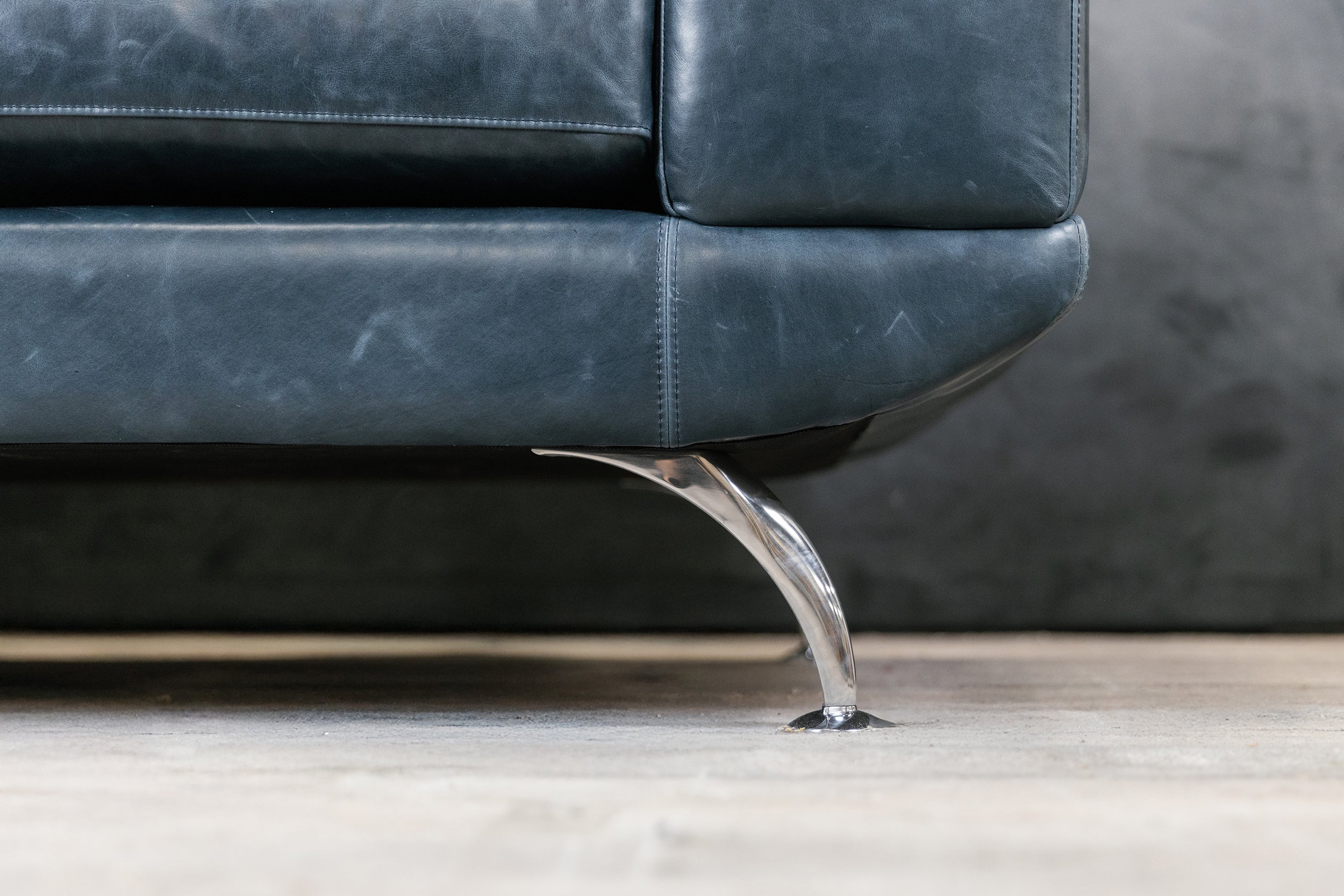TURIN LEATHER SOFA