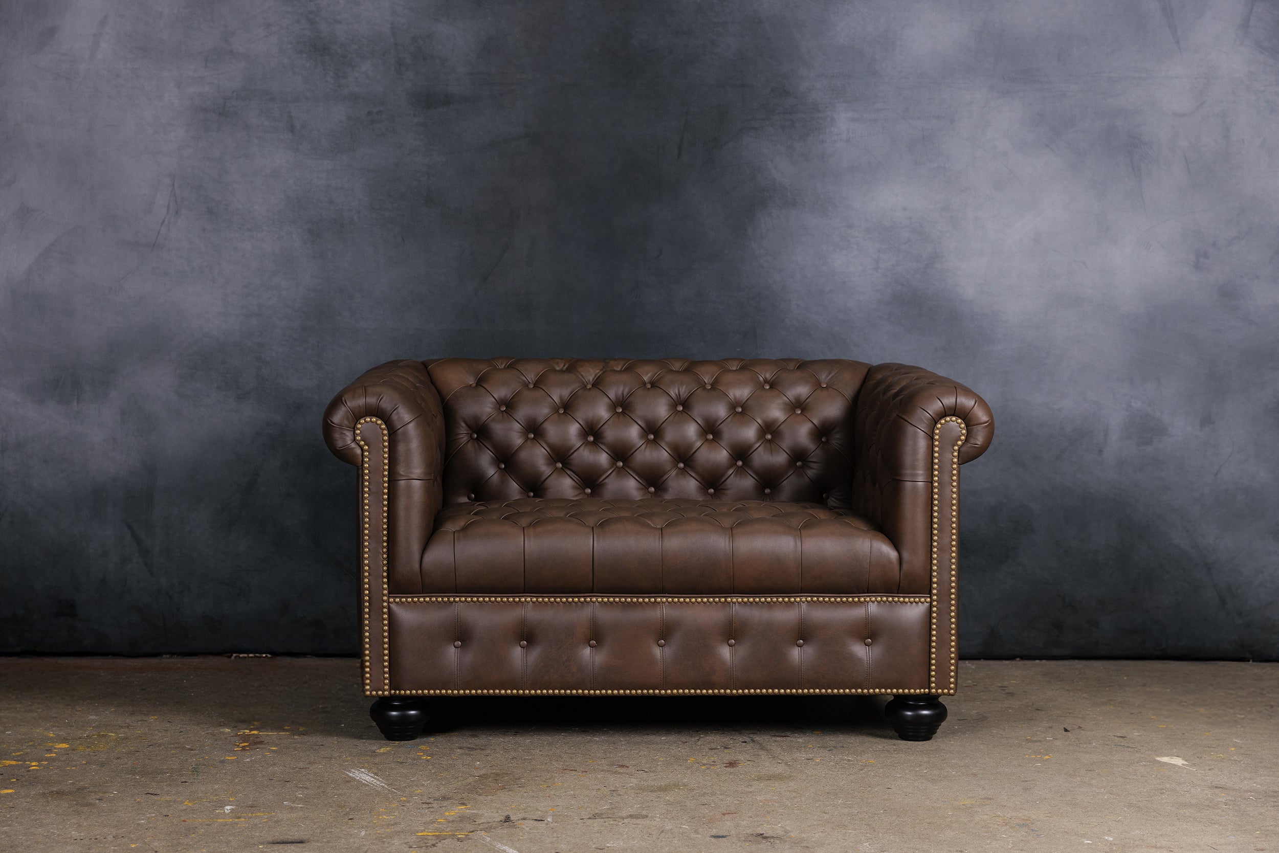 OXFORD LEATHER LOVESEAT