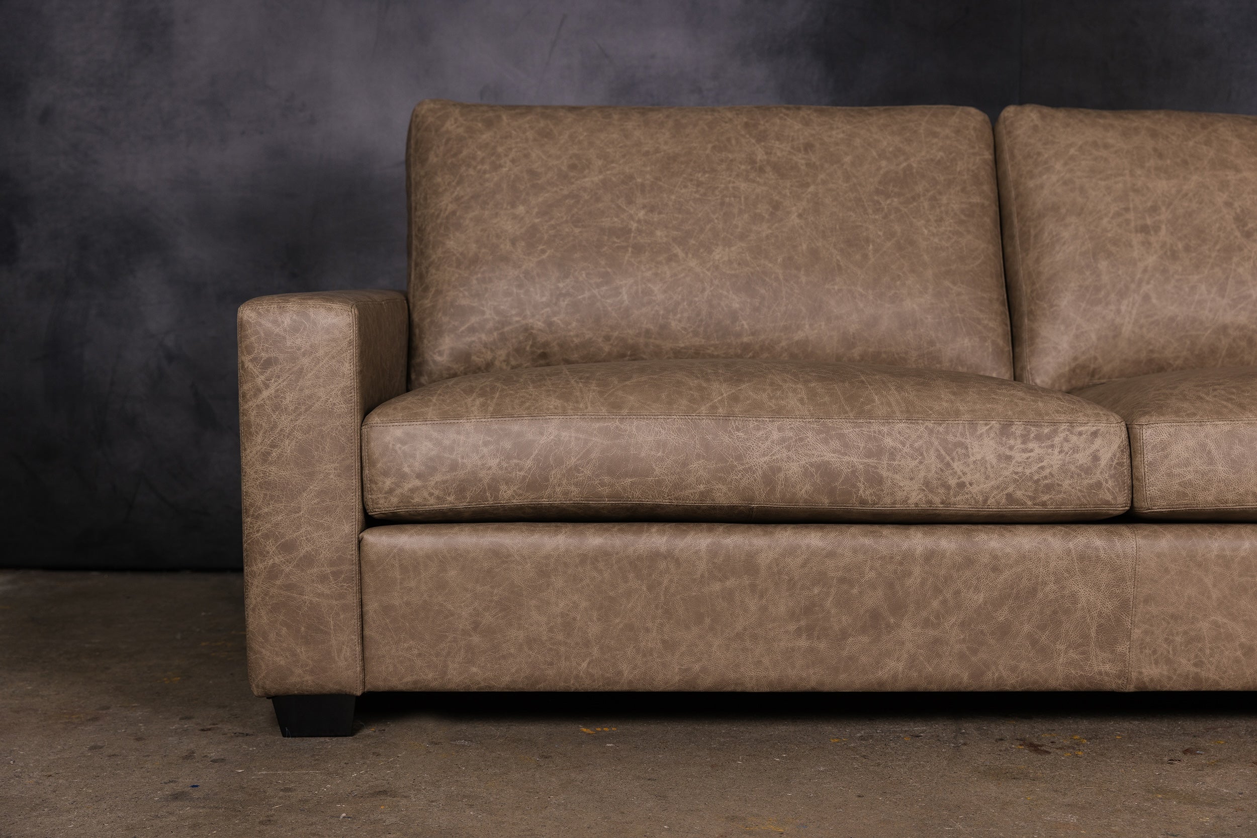 MAXELL 42 SERIES SECTIONAL 11X8 LHF