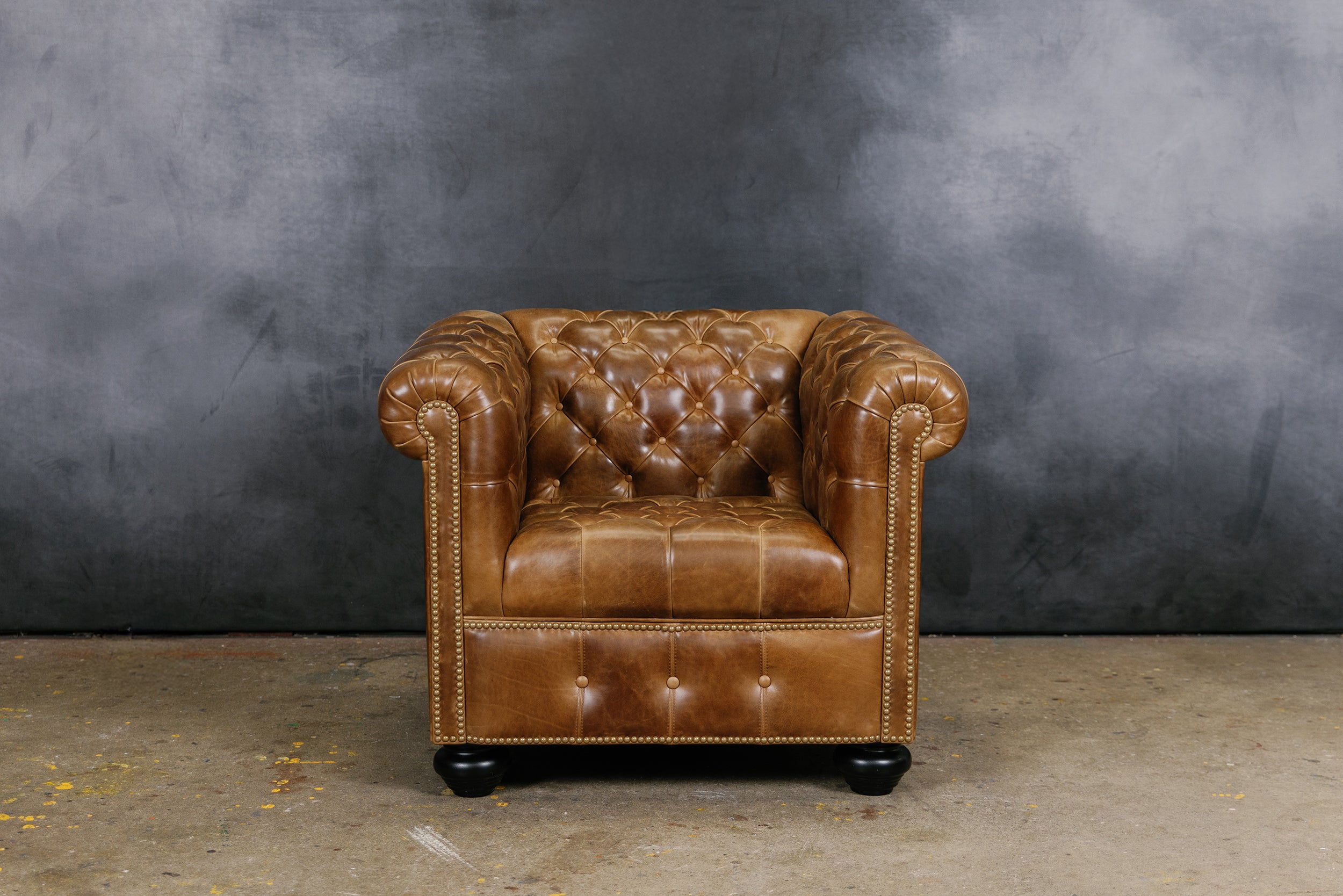 TIMOTHY LEATHER CHAIR