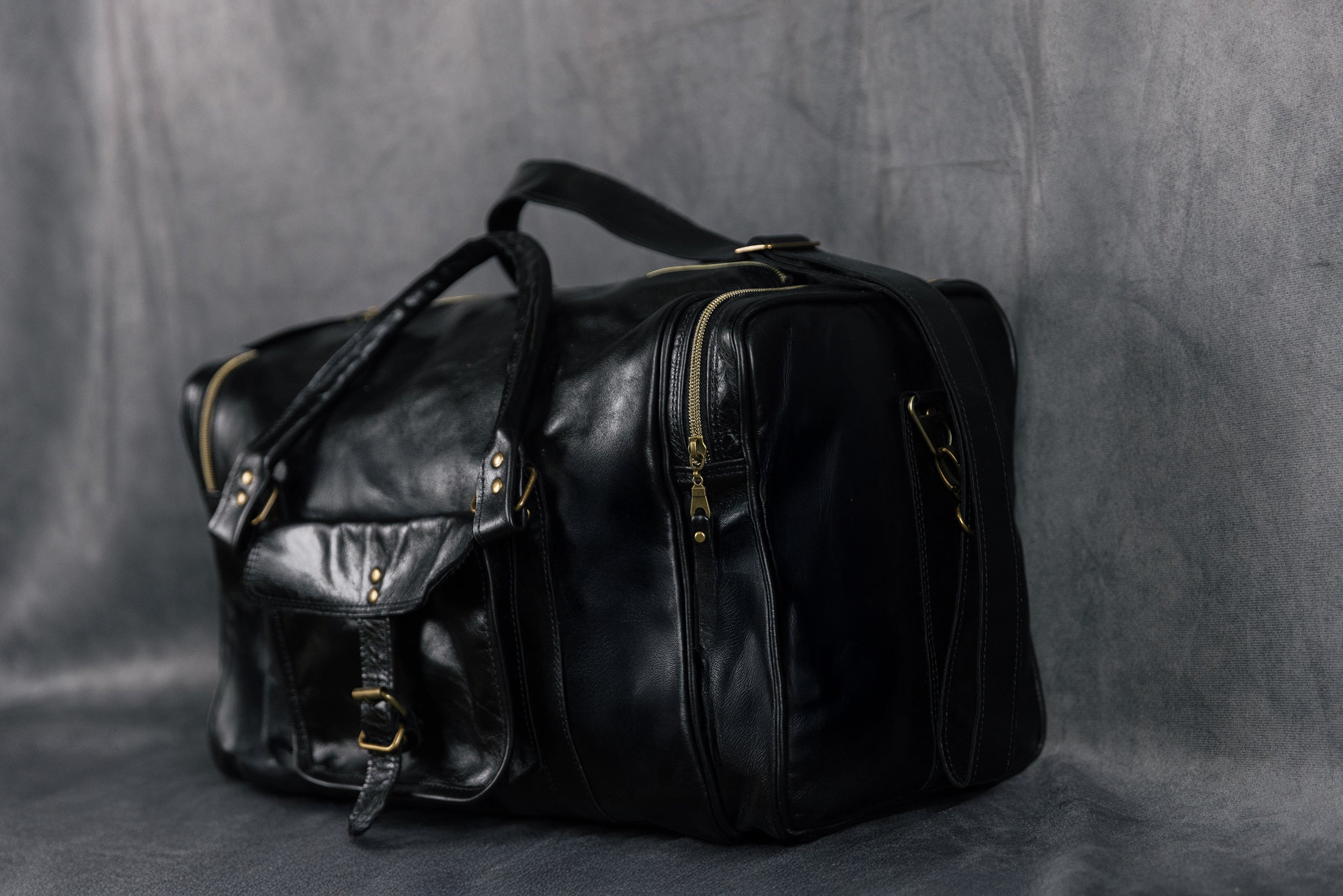 TRAVELLER LEATHER DUFFELBAG NOIR