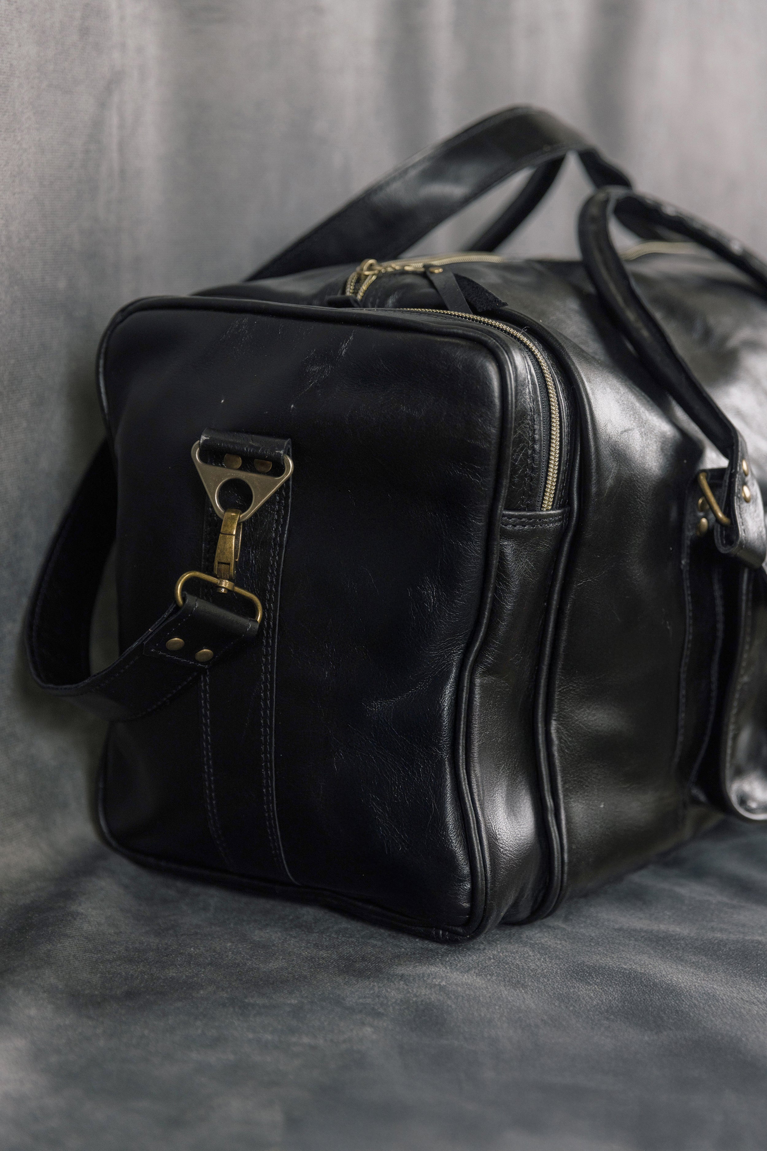 TRAVELLER LEATHER DUFFELBAG NOIR