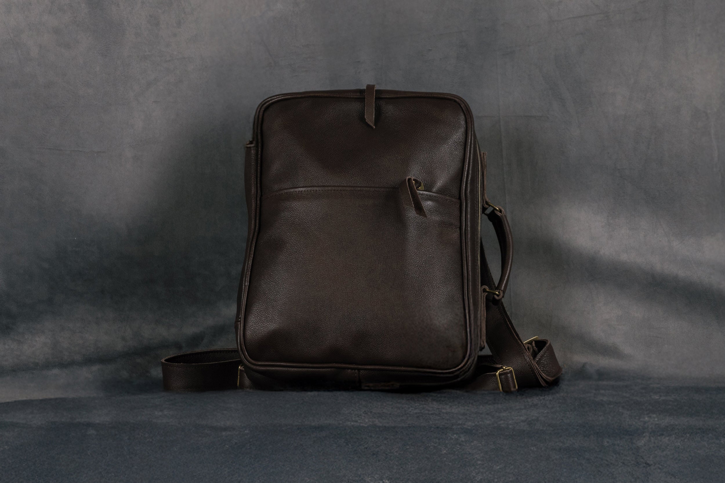 THE REGENT LEATHER MESSENGER