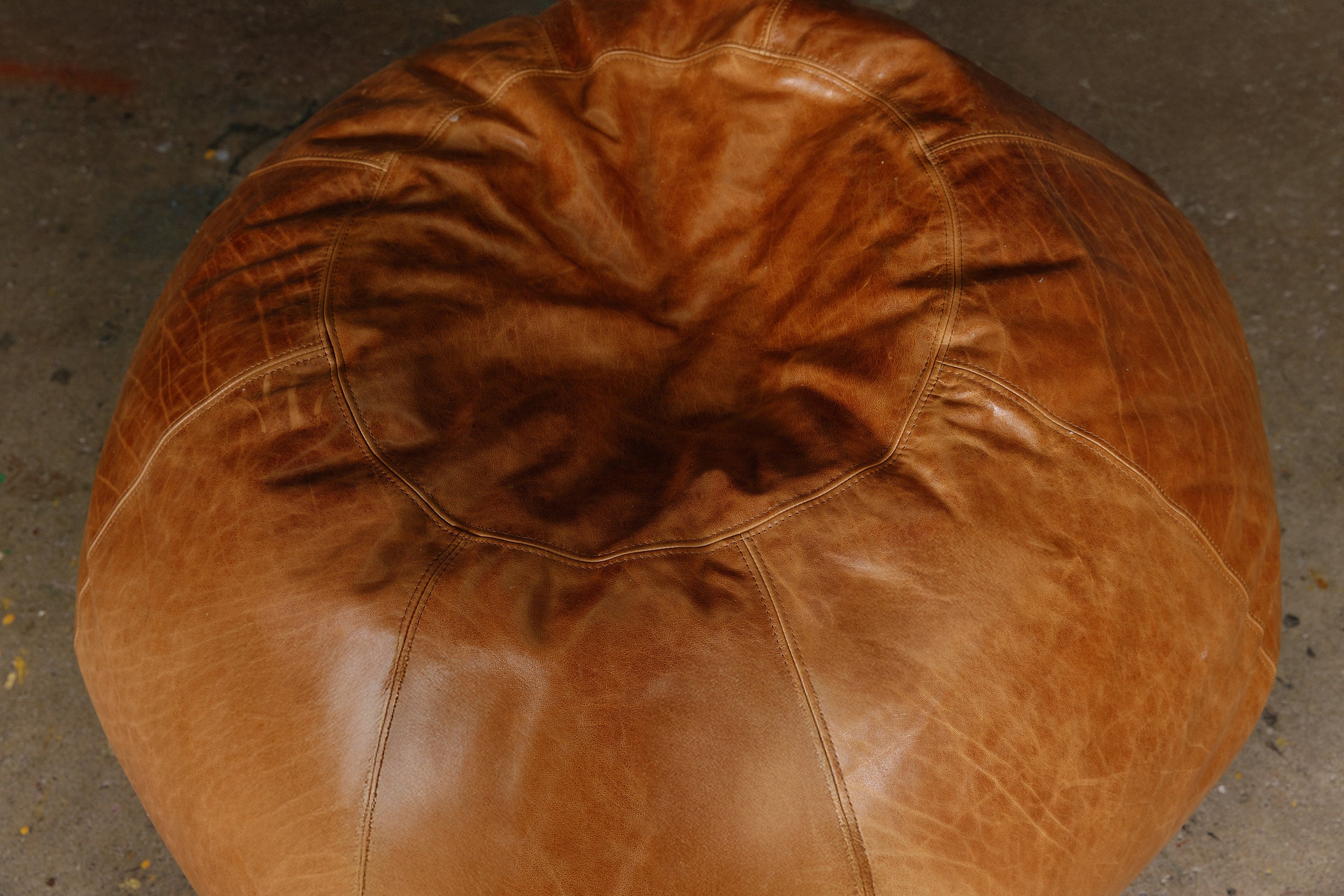 CLASSIC LEATHER BEAN BAG