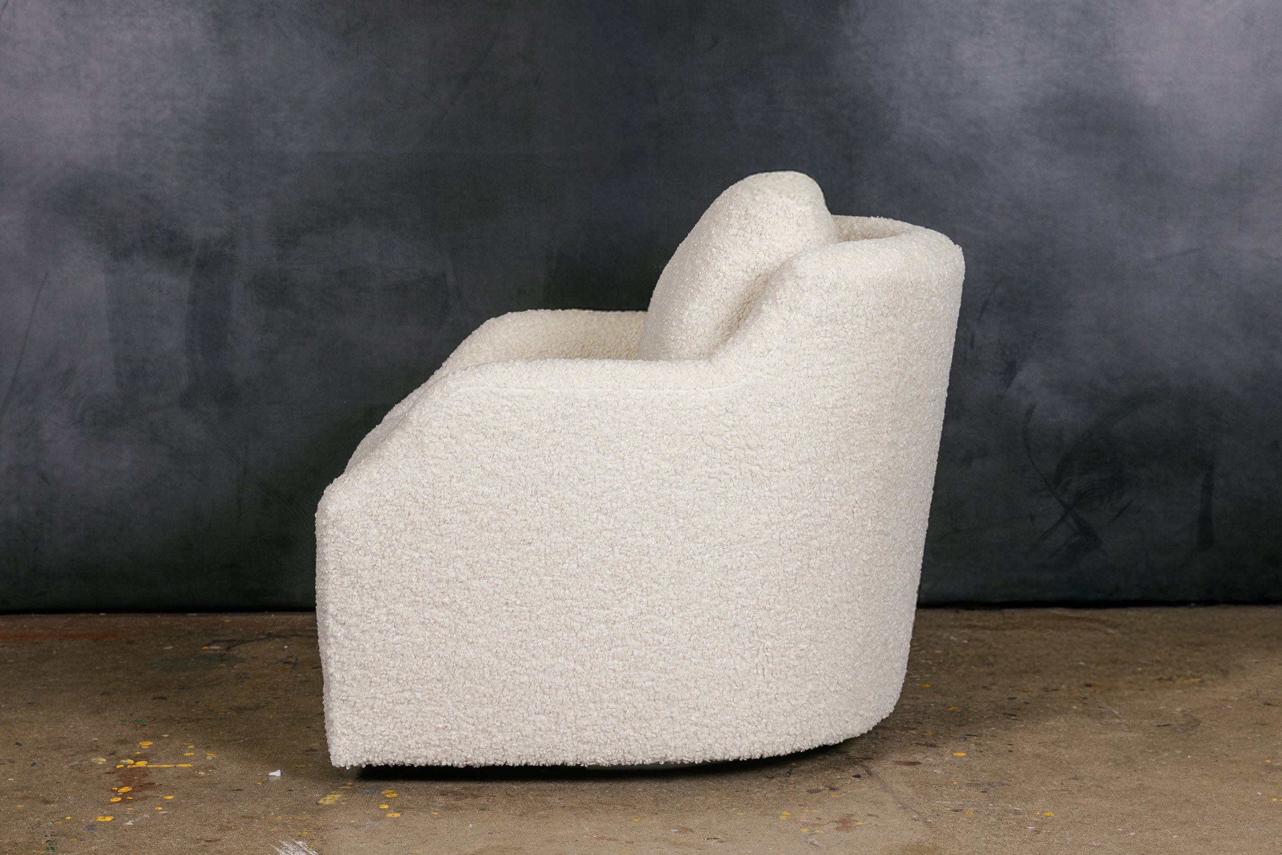 LUNA LOUNGE CHAIR
