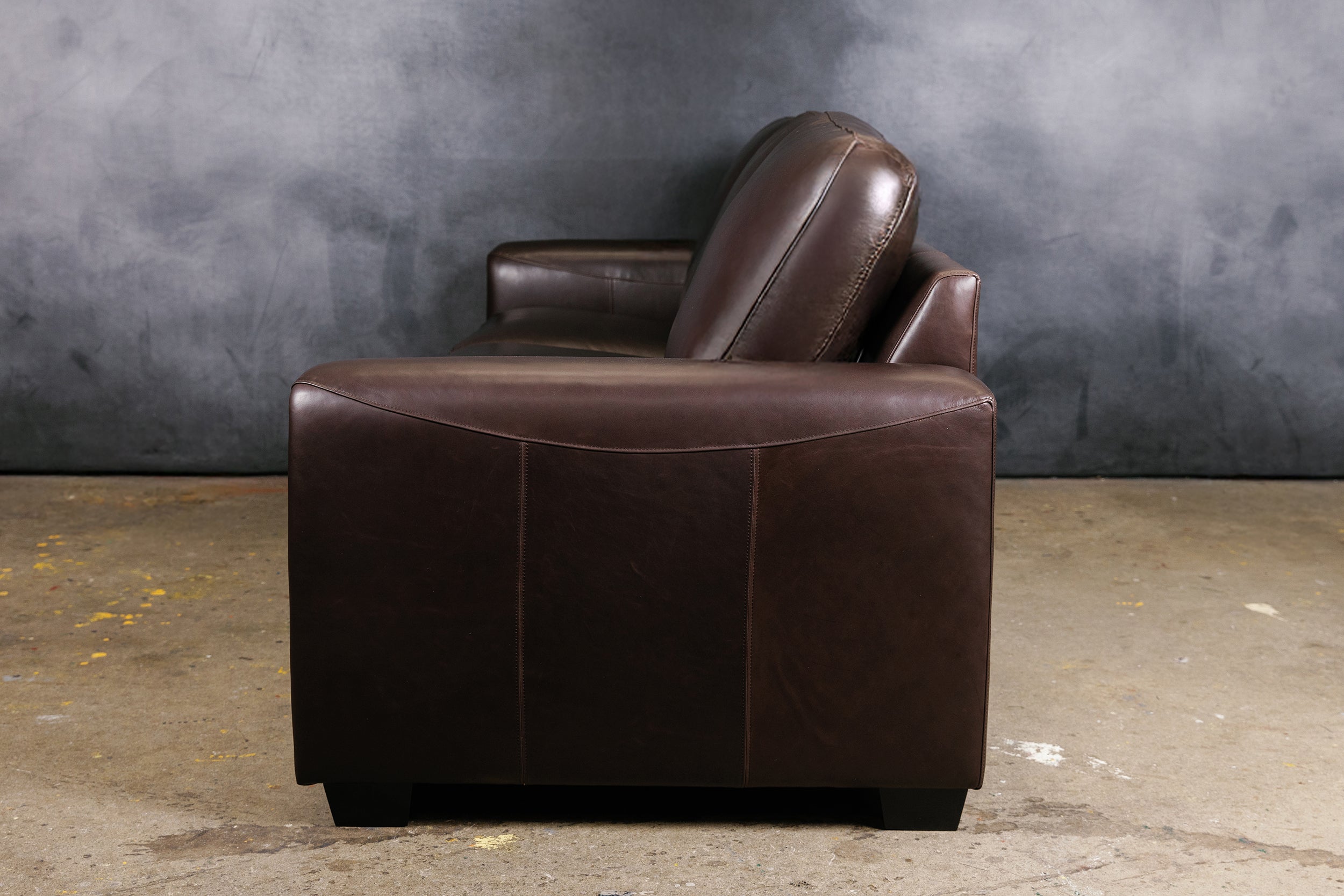 IOWA LEATHER SOFA