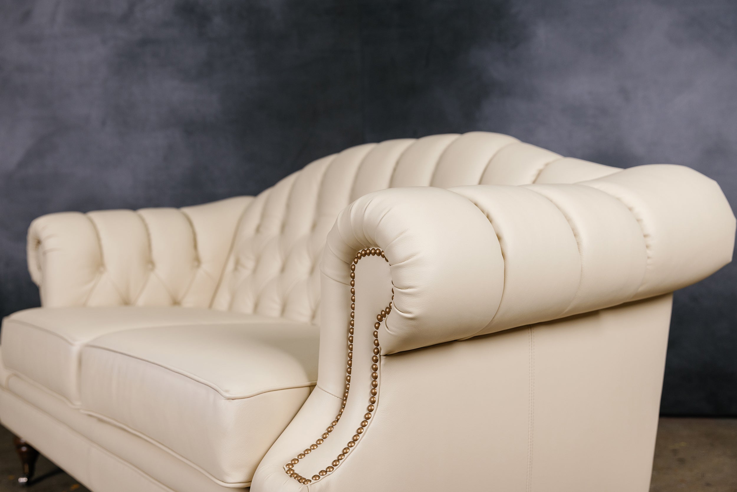 ASHBURY LEATHER SOFA