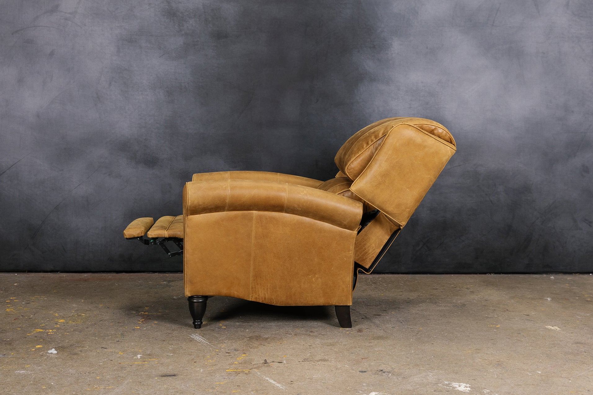 FAUTEUIL INCLINABLE EN CUIR PRINCE JAMIESON