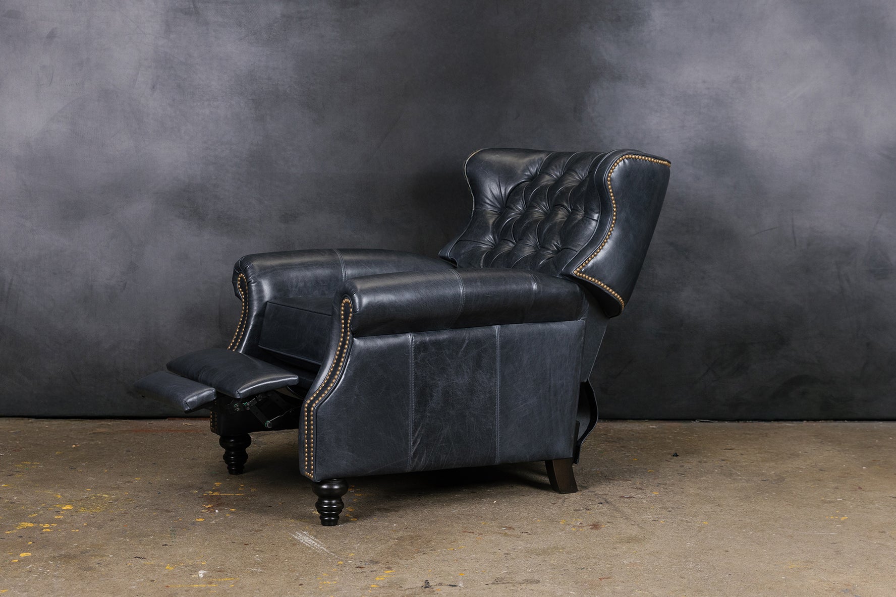 CHAMBERLAIN RECLINER