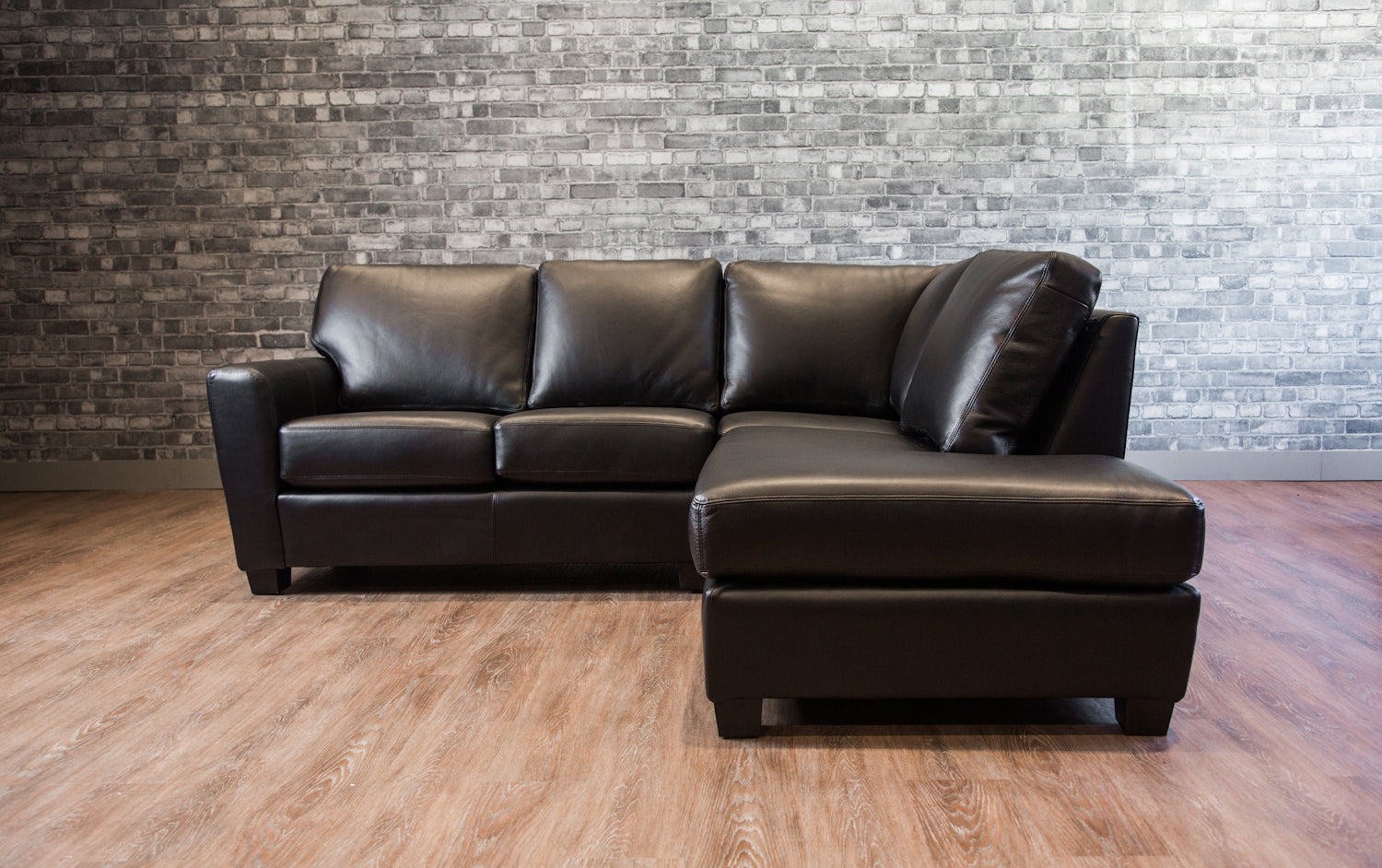 BOLTON LEATHER SECTIONAL RHF PENINSULA