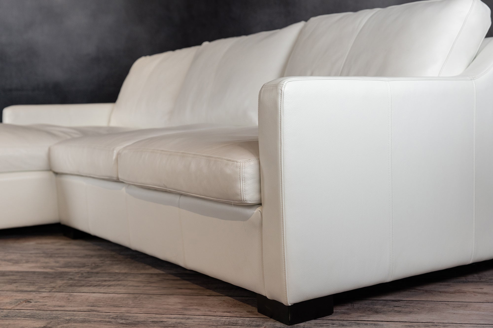 LOFT SOFA CHAISE