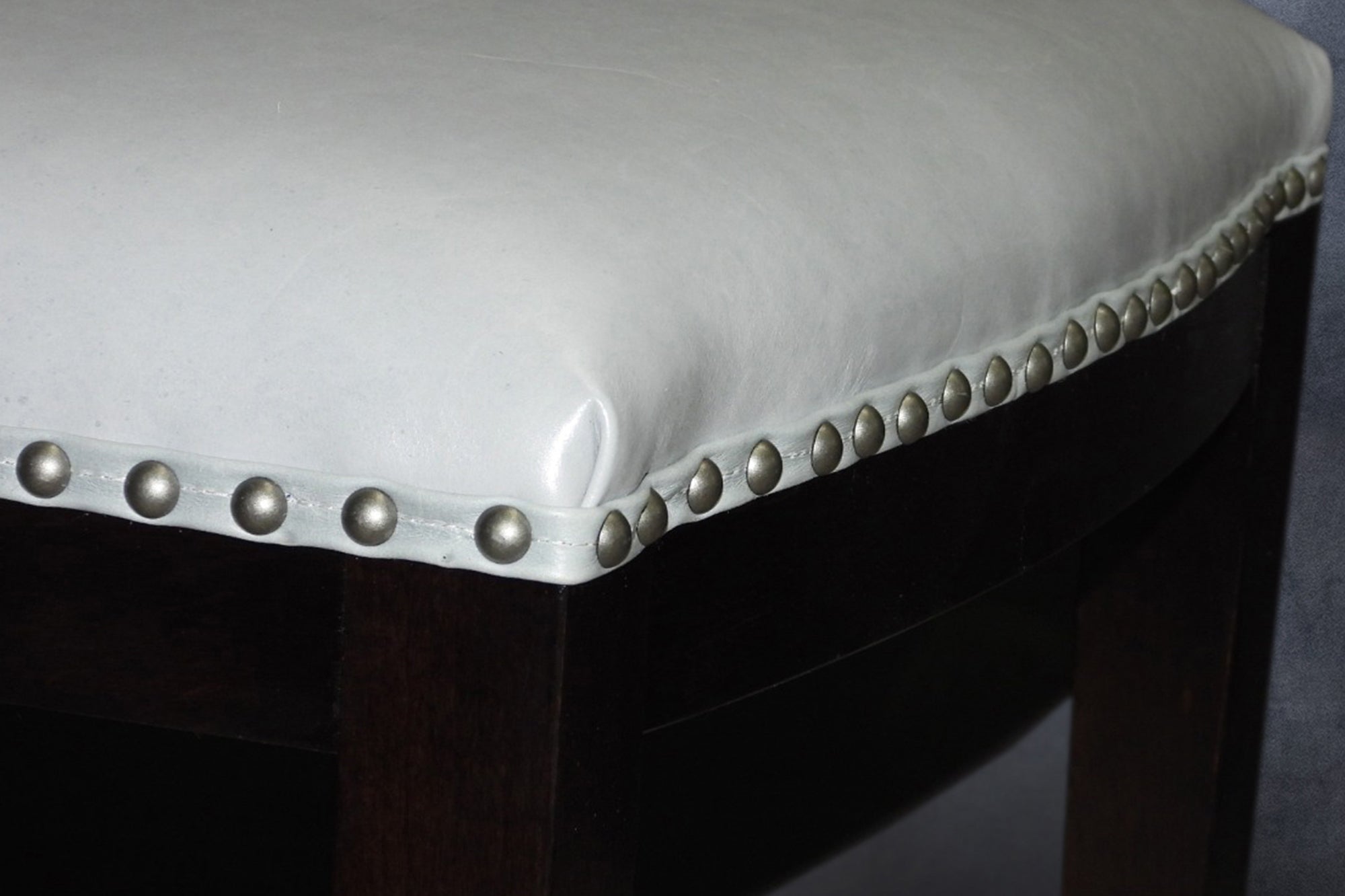 ELOQUENCE LEATHER DINING CHAIR