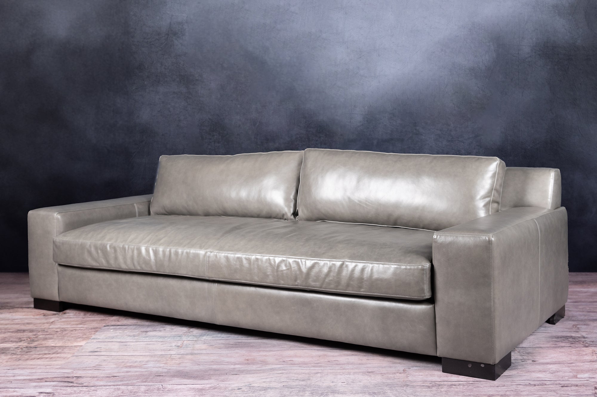 LEATHER SOFA 