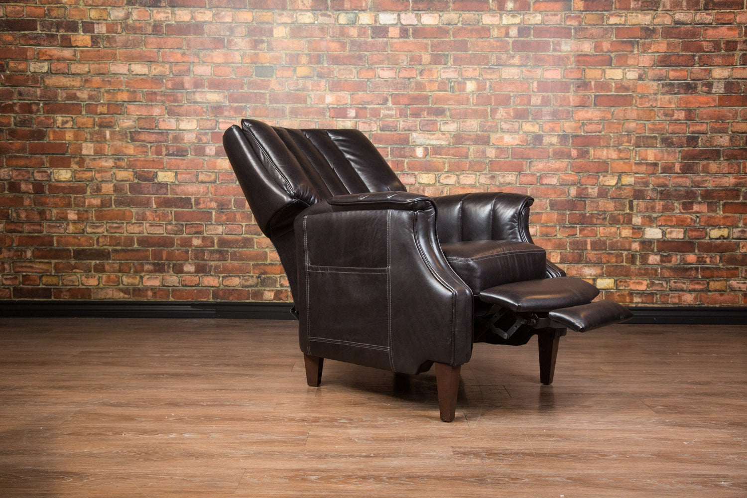 LIBRARY LEATHER RECLINER CHAIR