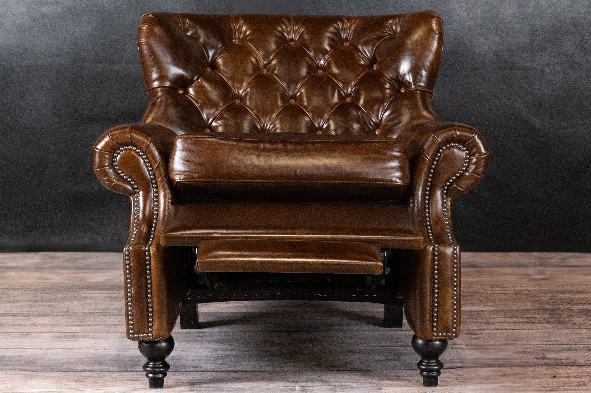 ROYAL CHAMBERLAIN RECLINER CHAIR