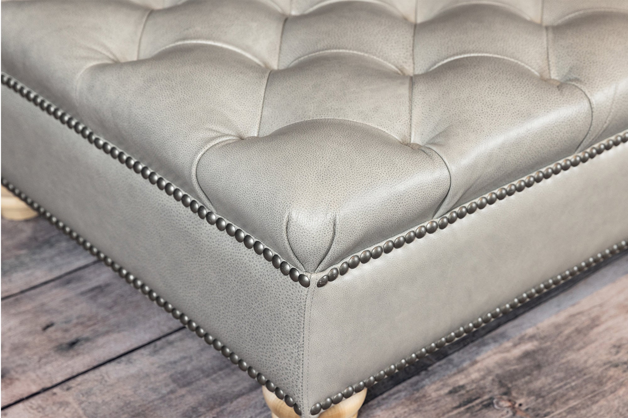 ROYAL TUFTED COFFEE TABLE OTTOMAN