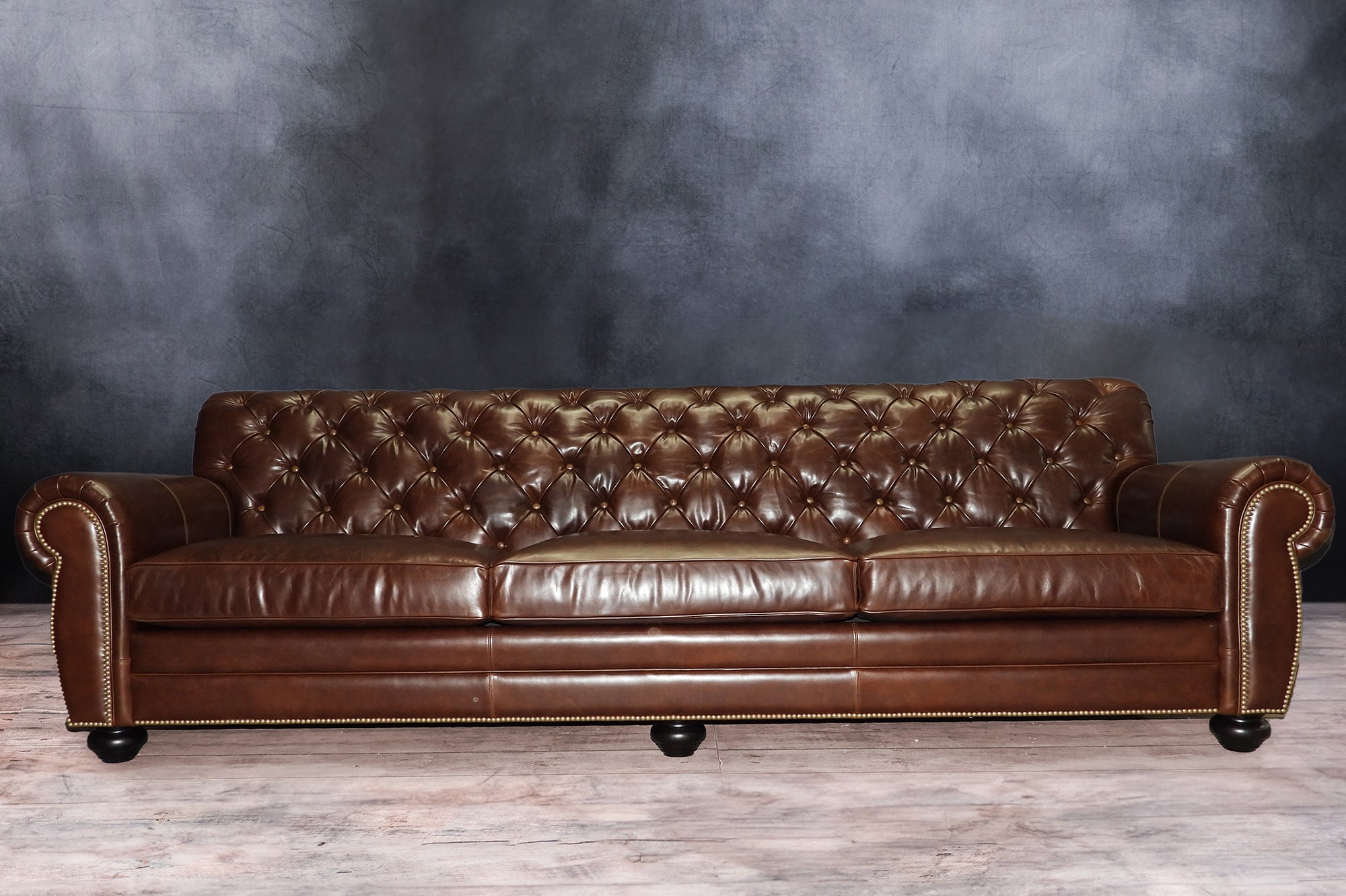 WESTMINSTER LEATHER SOFA