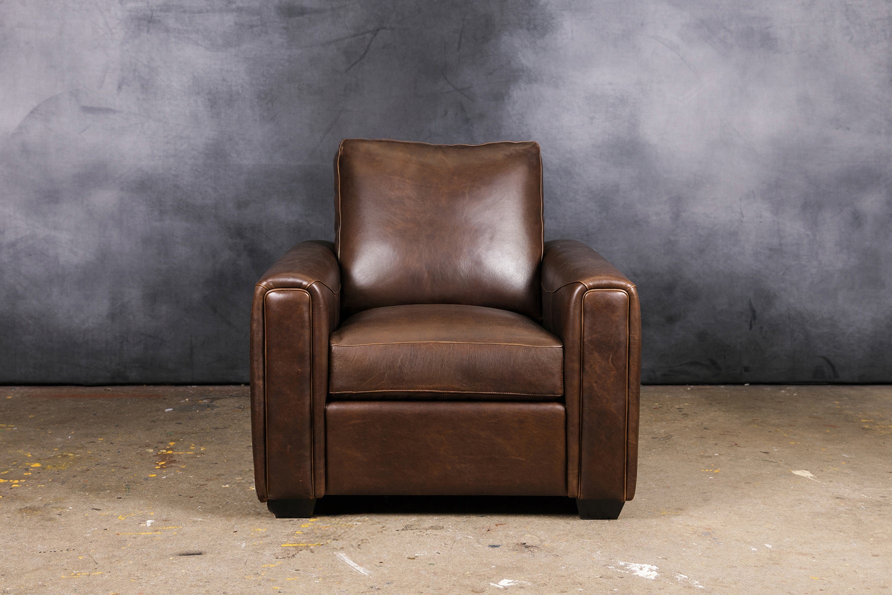 IOWA LEATHER CHAIR
