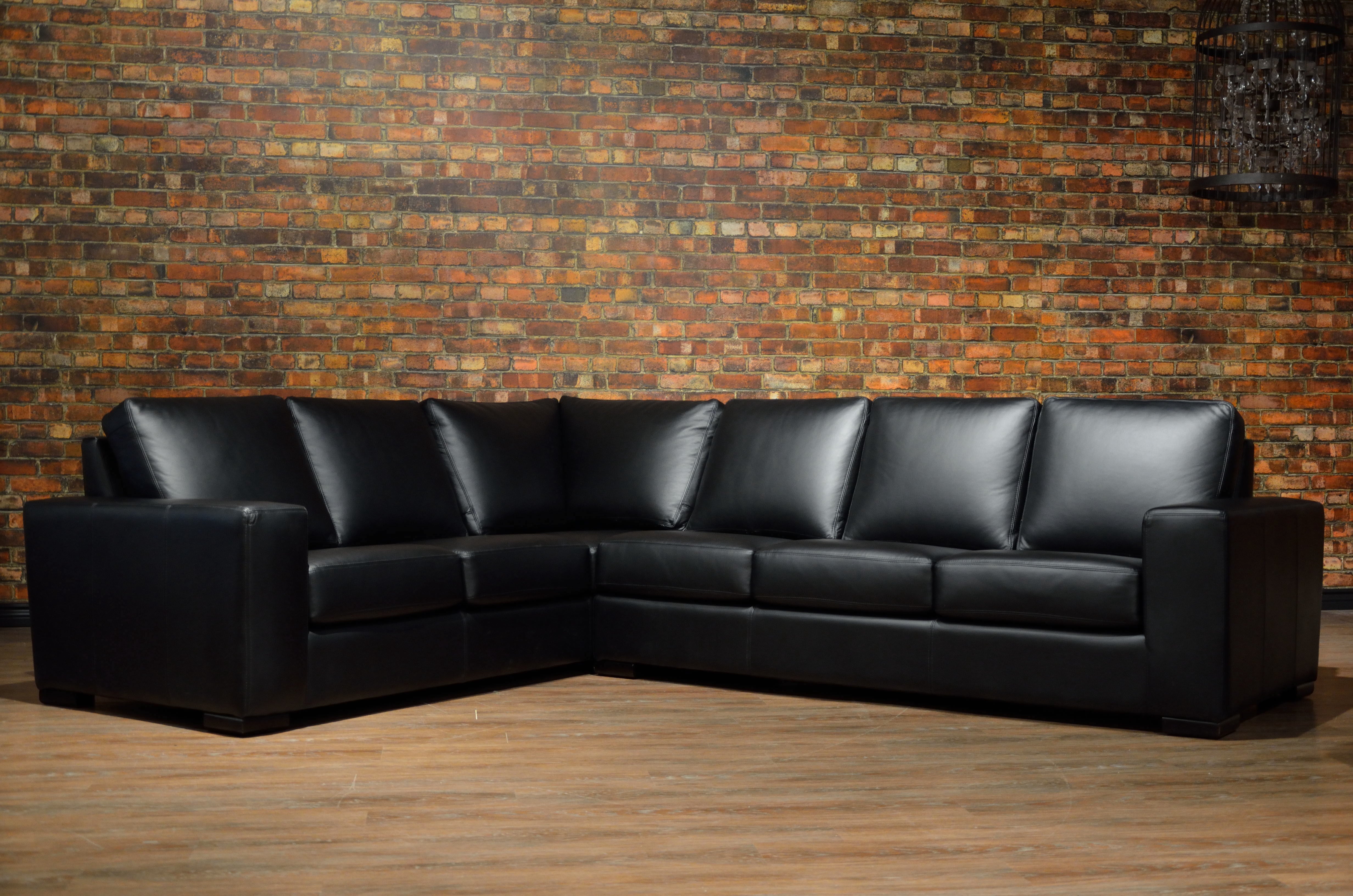 MATTEO LEATHER SECTIONAL RHF